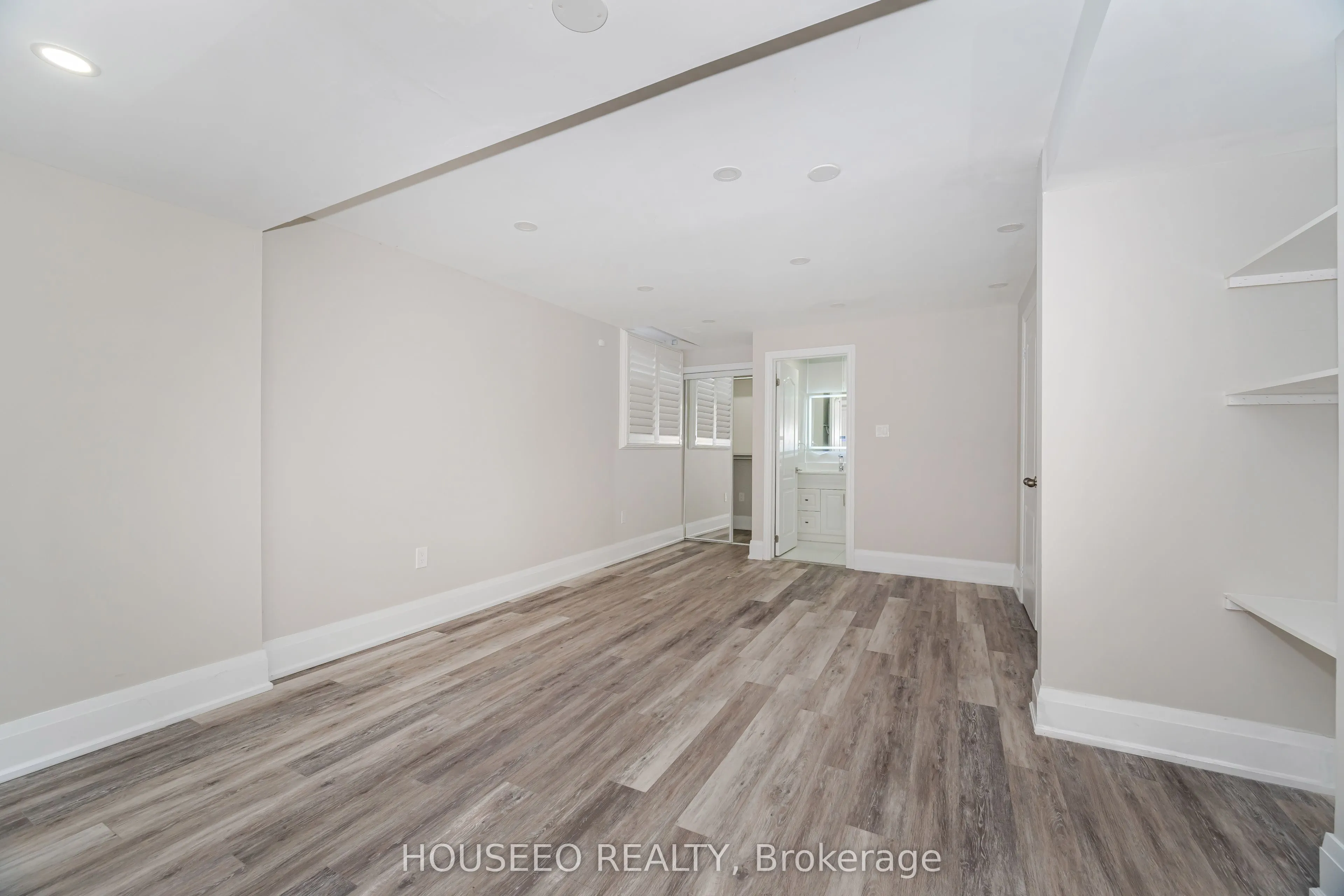 2 Richgrove Drive