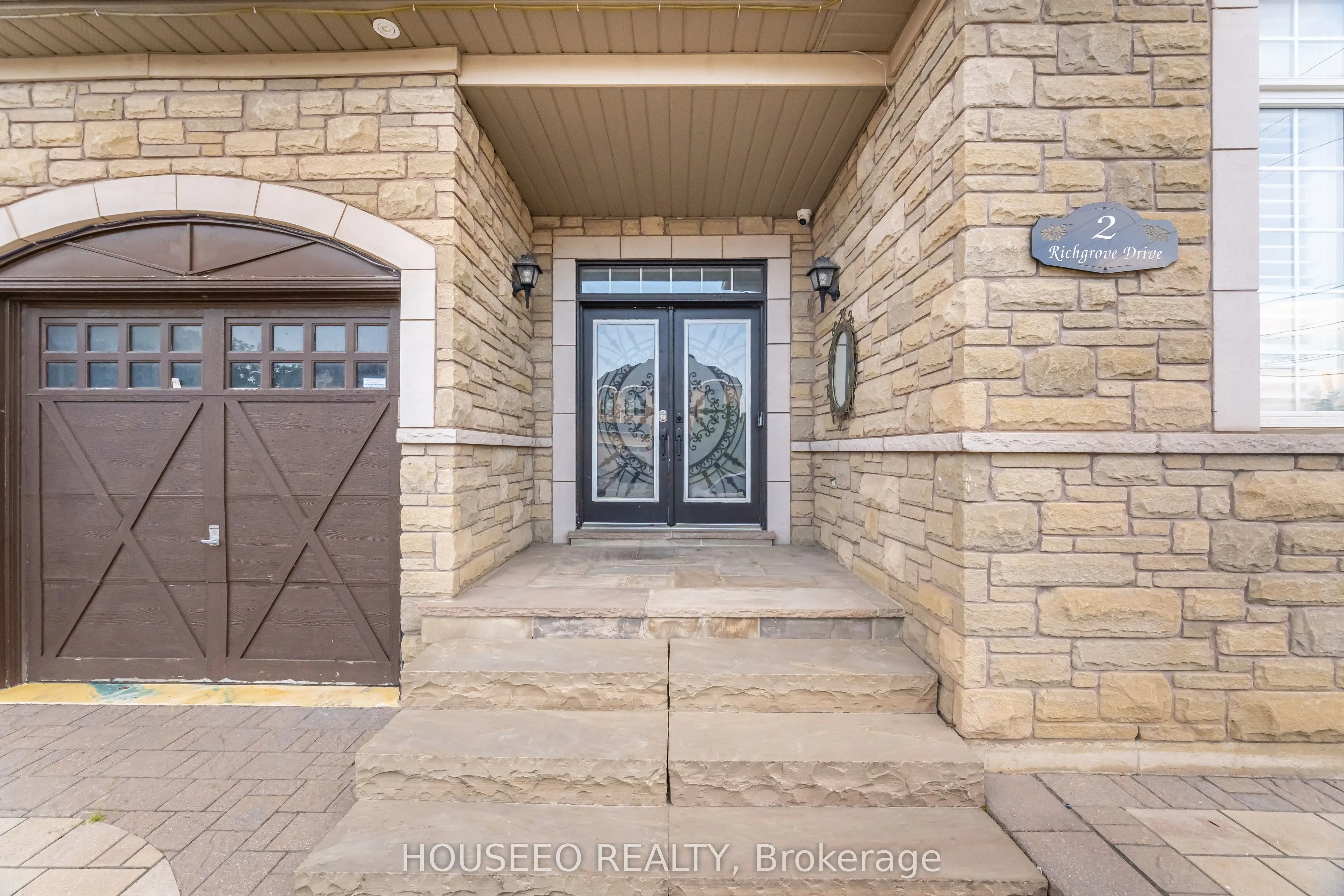 2 Richgrove Drive