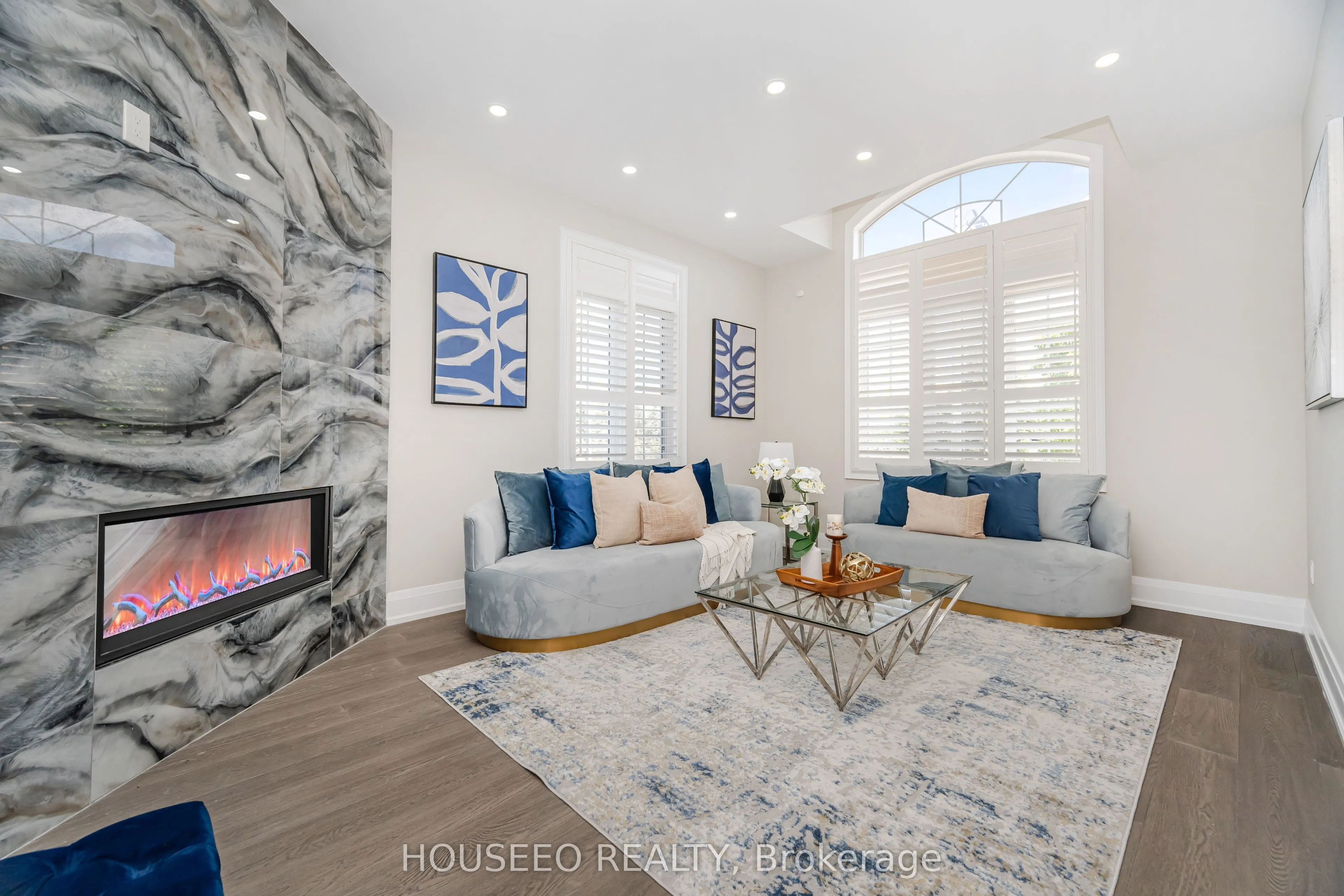 2 Richgrove Drive