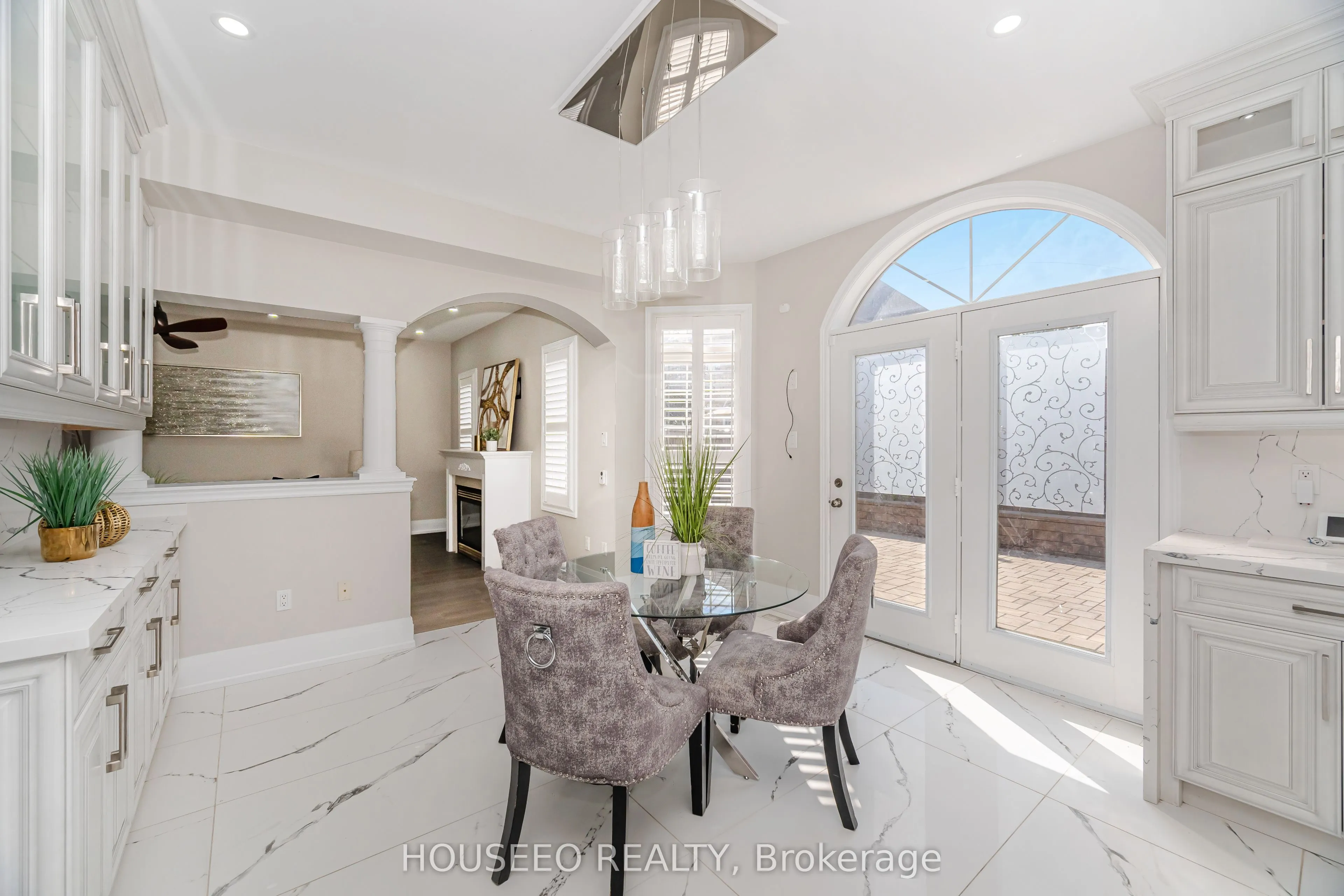 2 Richgrove Drive
