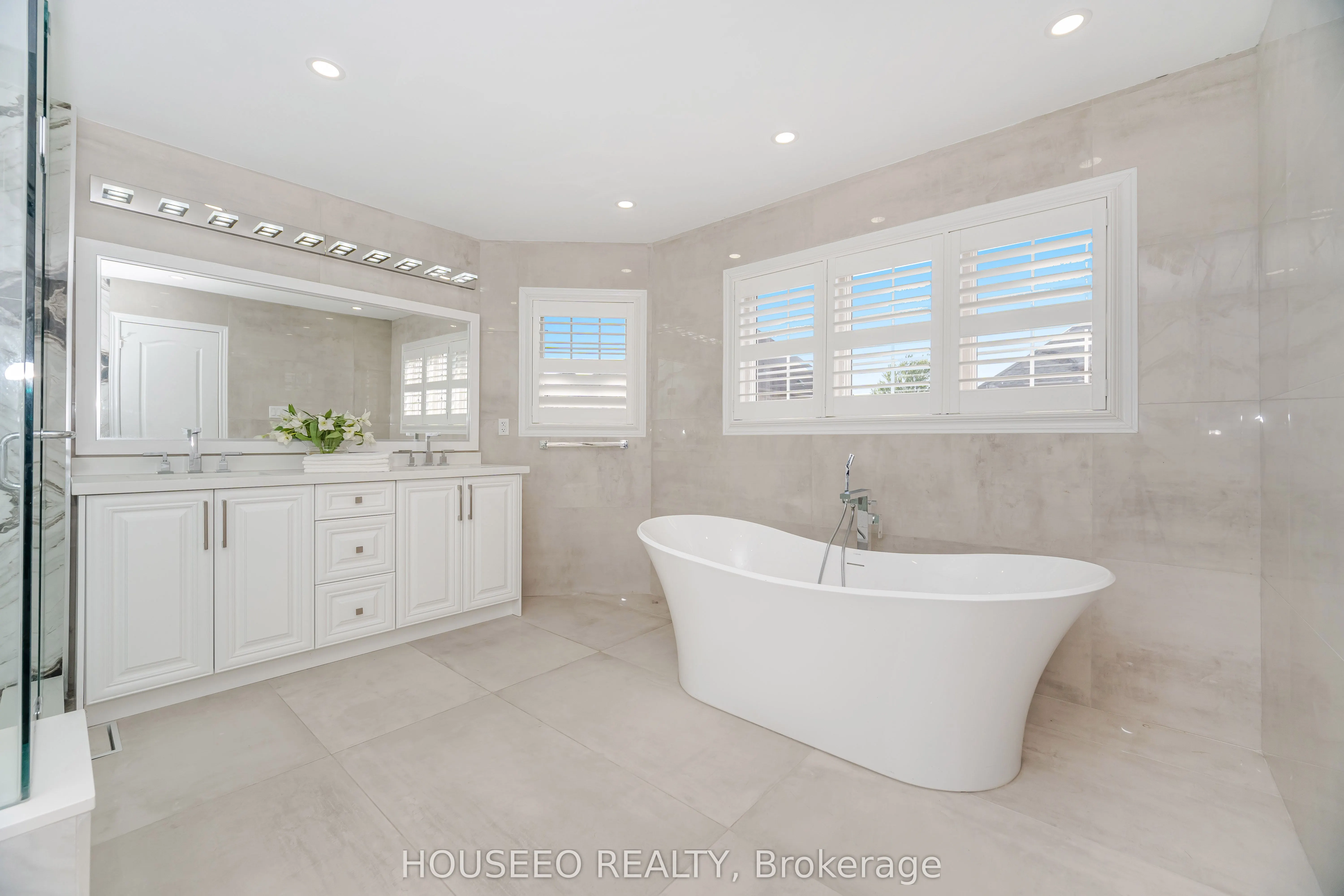 2 Richgrove Drive