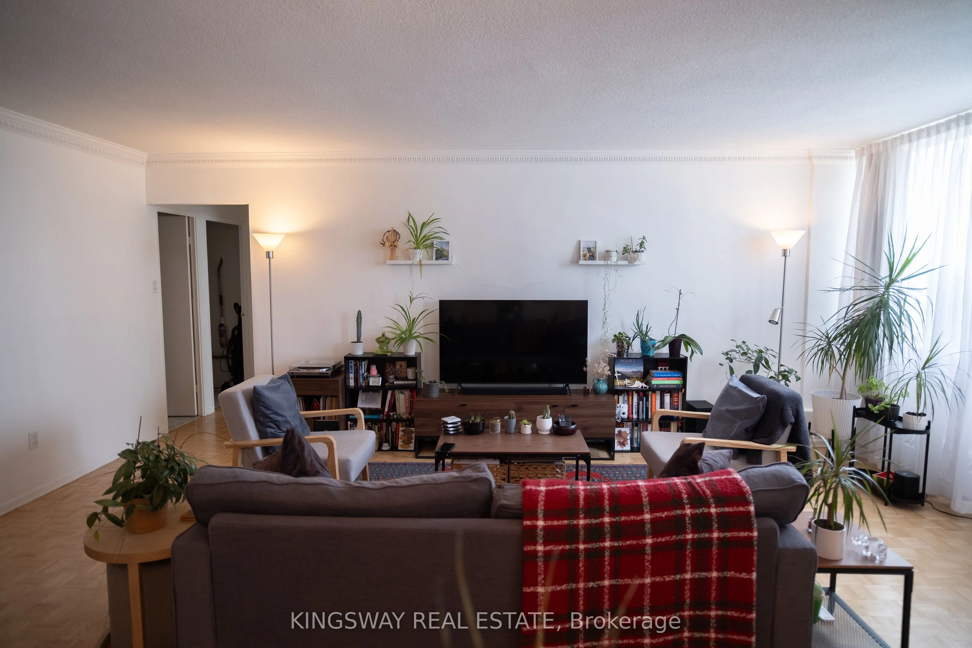 451 The West Mall Drive, #518