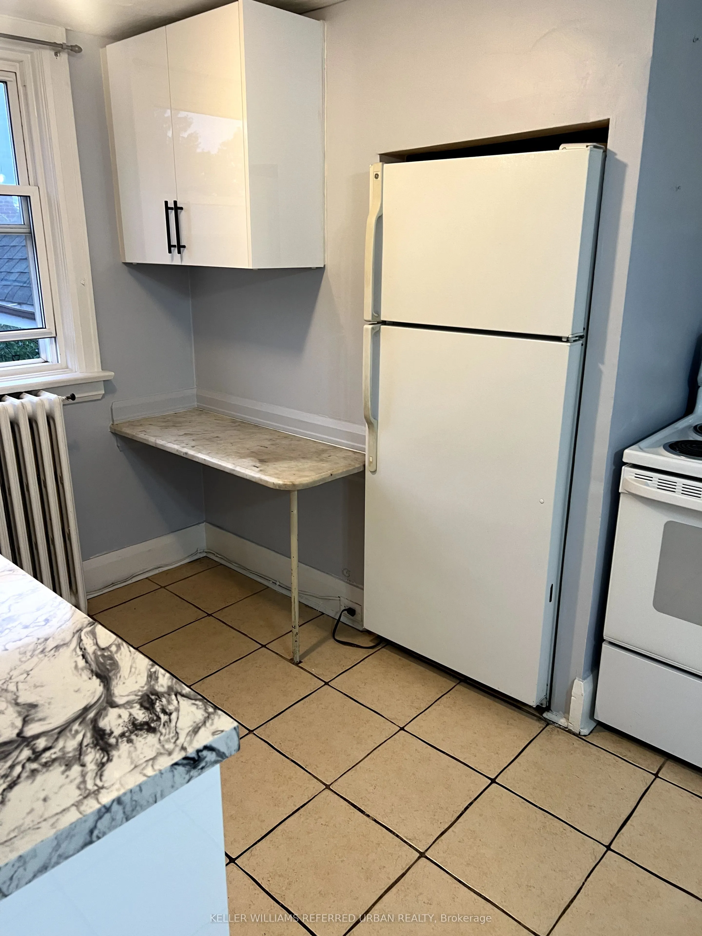 225 Rosemount Avenue, #Third Floor
