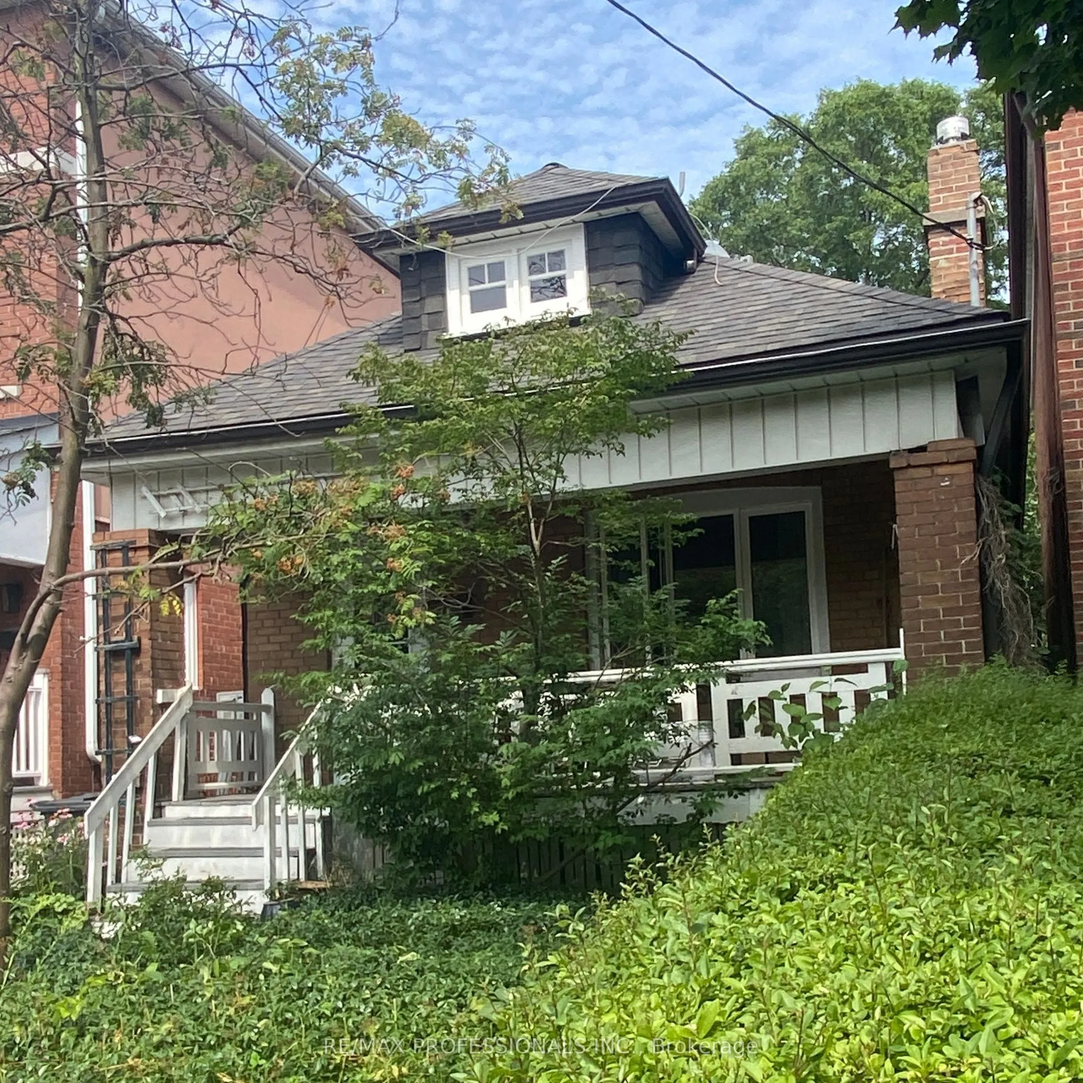 115 Brookside Avenue