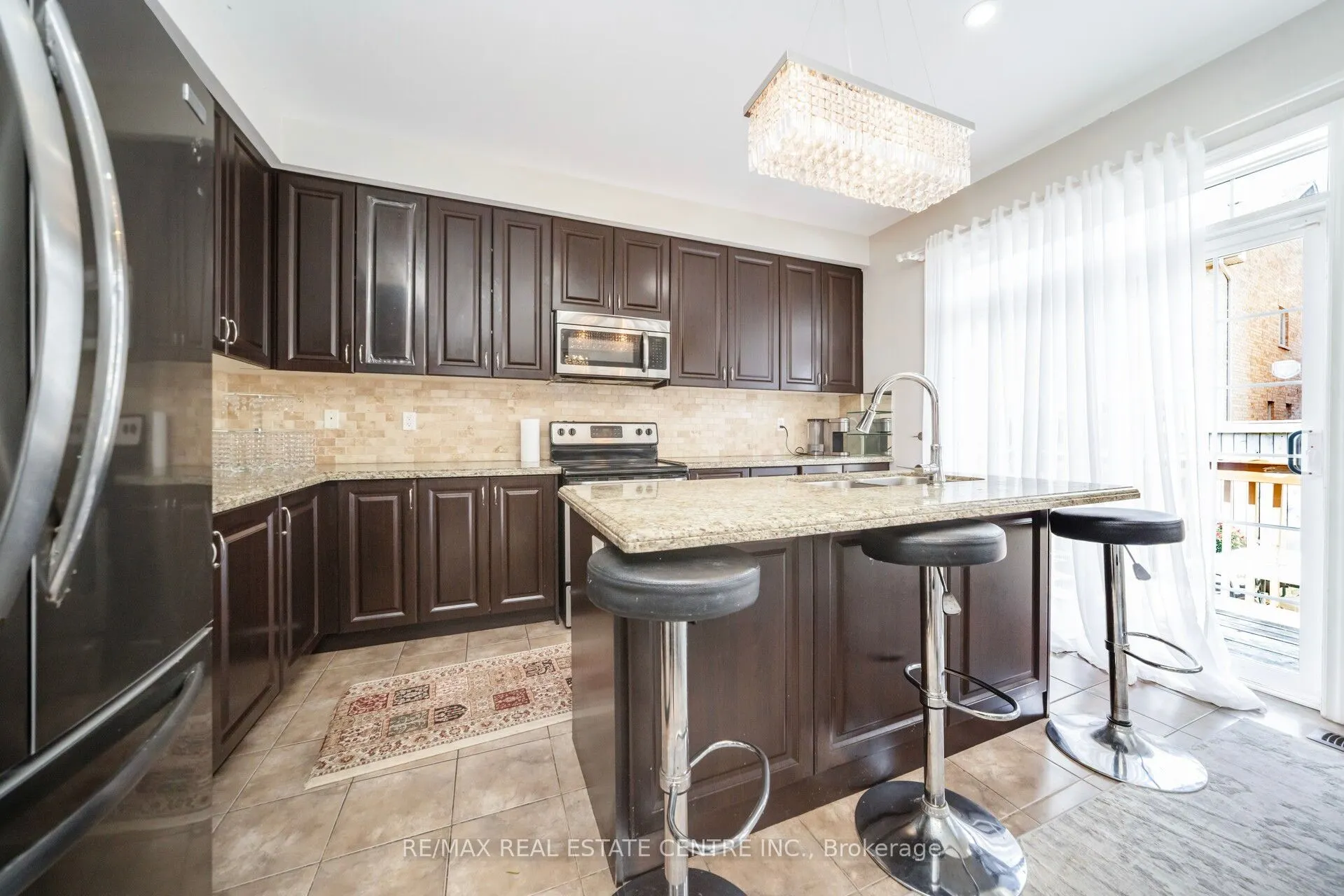 180 Bonnie Braes Drive