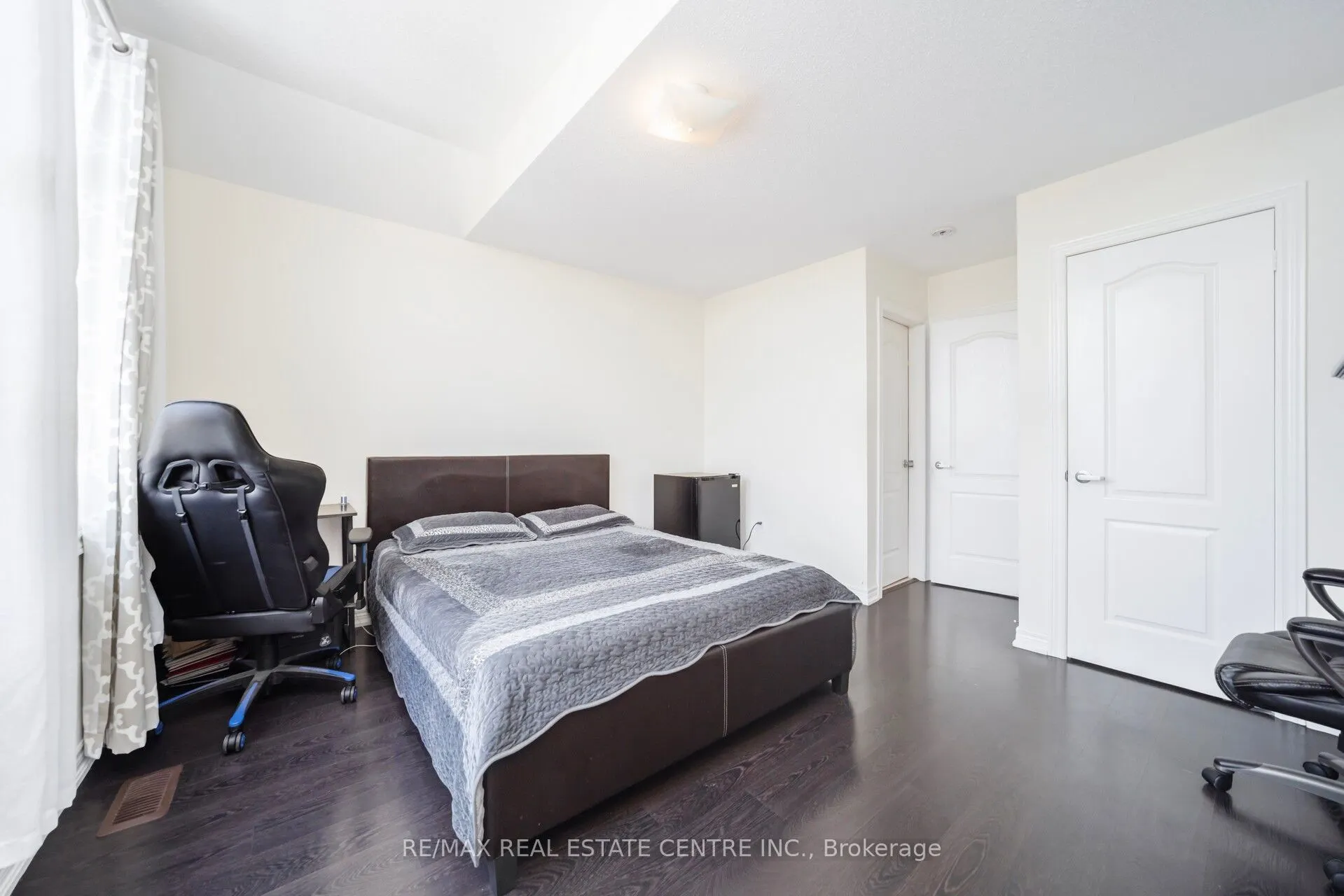 180 Bonnie Braes Drive