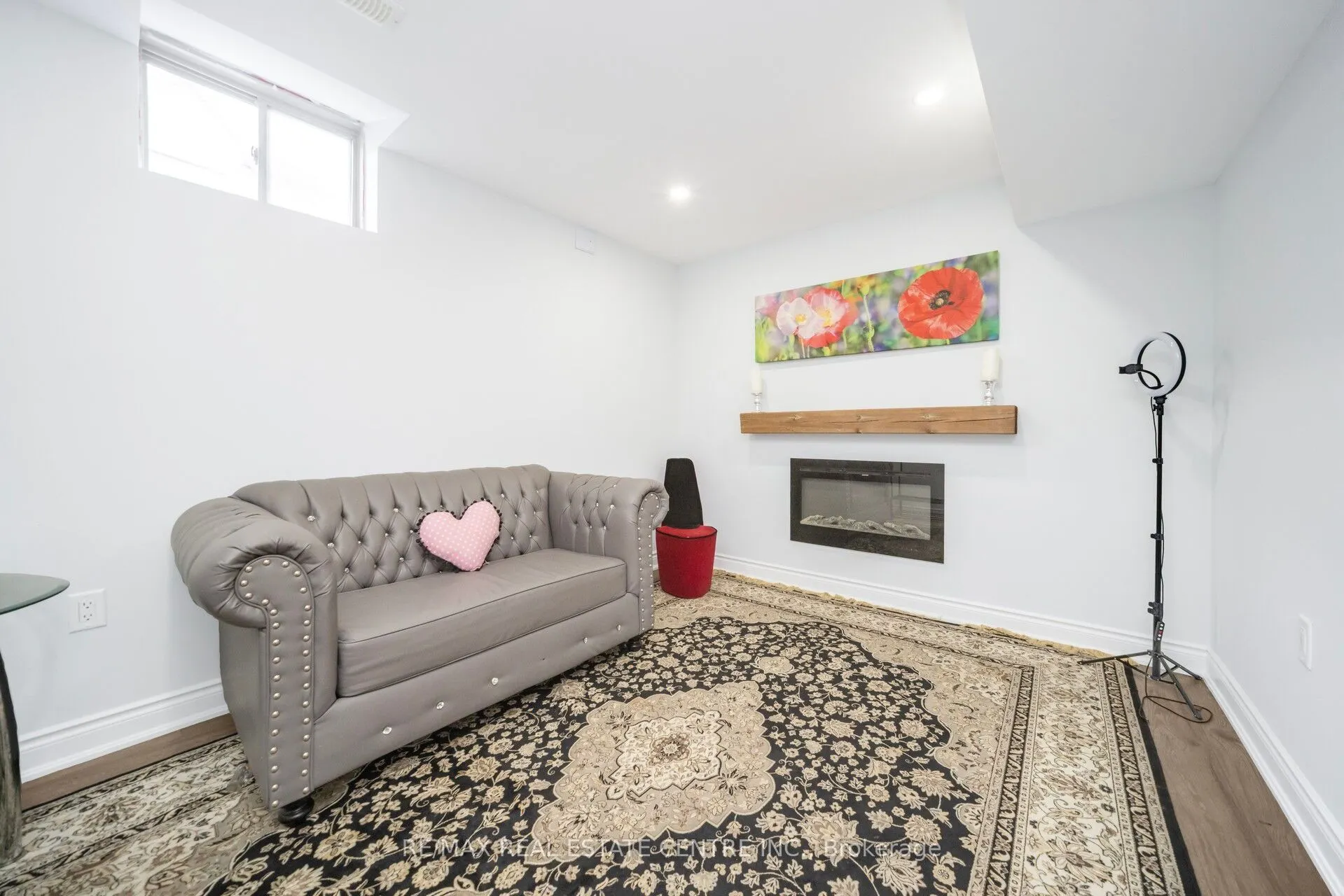 180 Bonnie Braes Drive