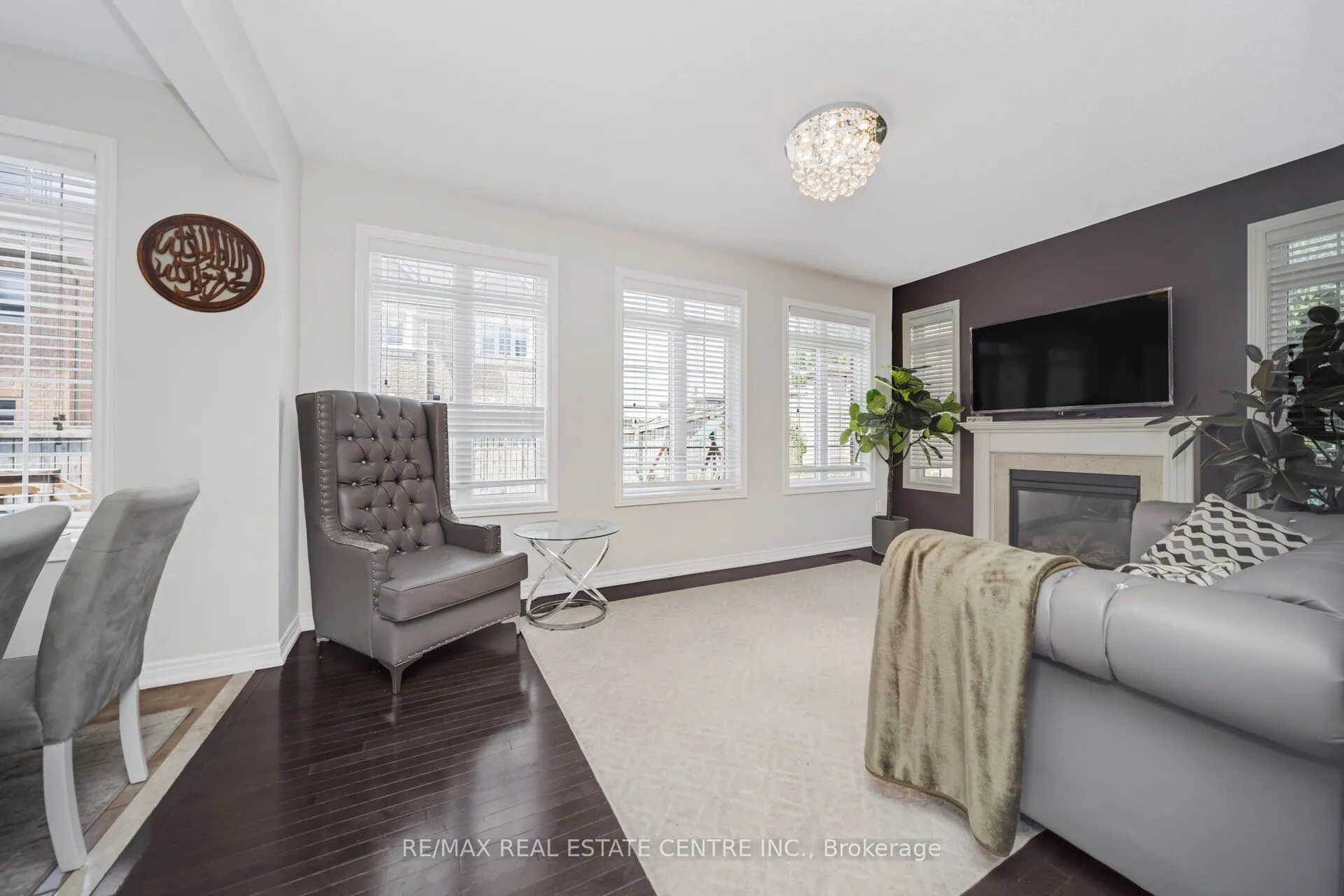 180 Bonnie Braes Drive
