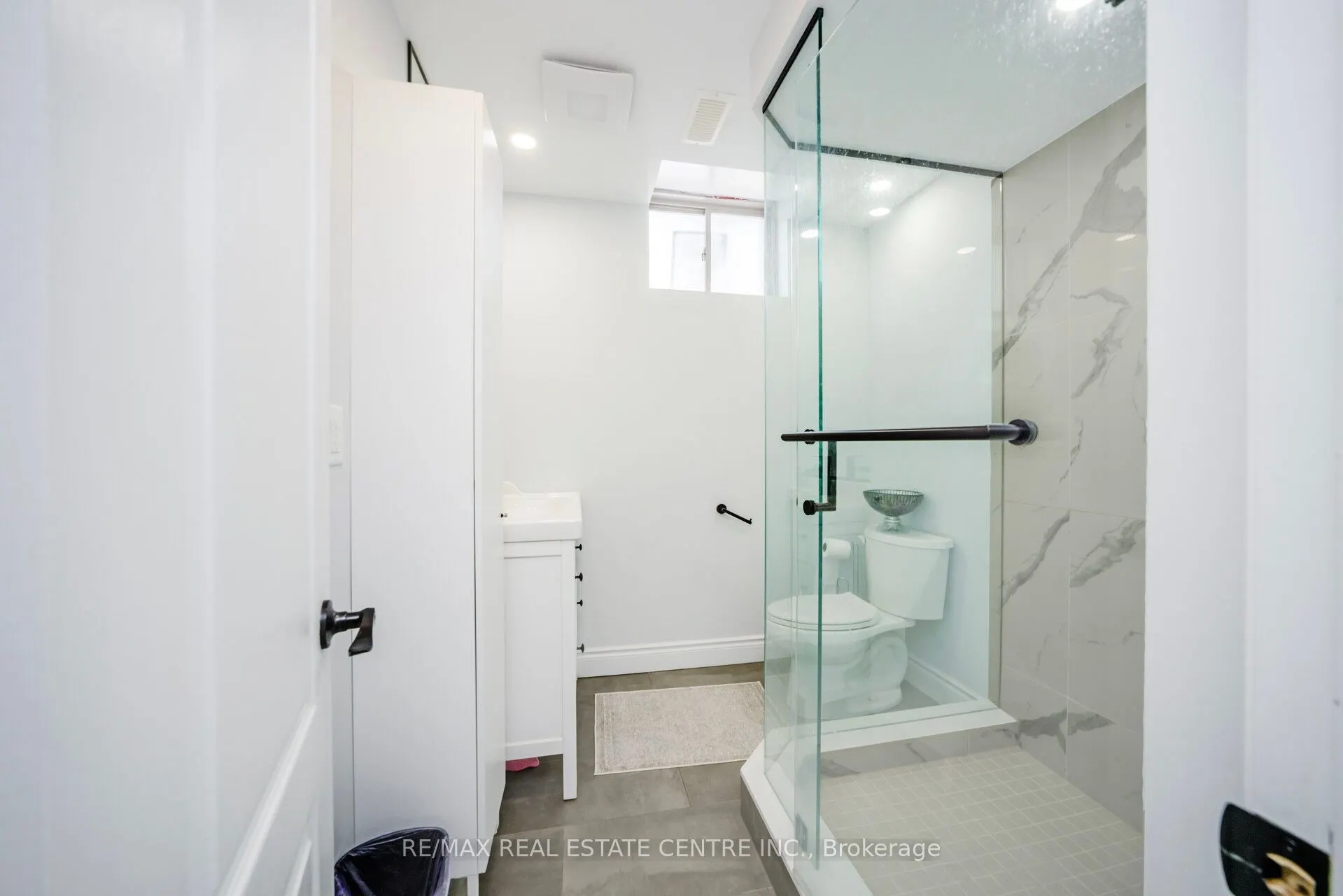180 Bonnie Braes Drive