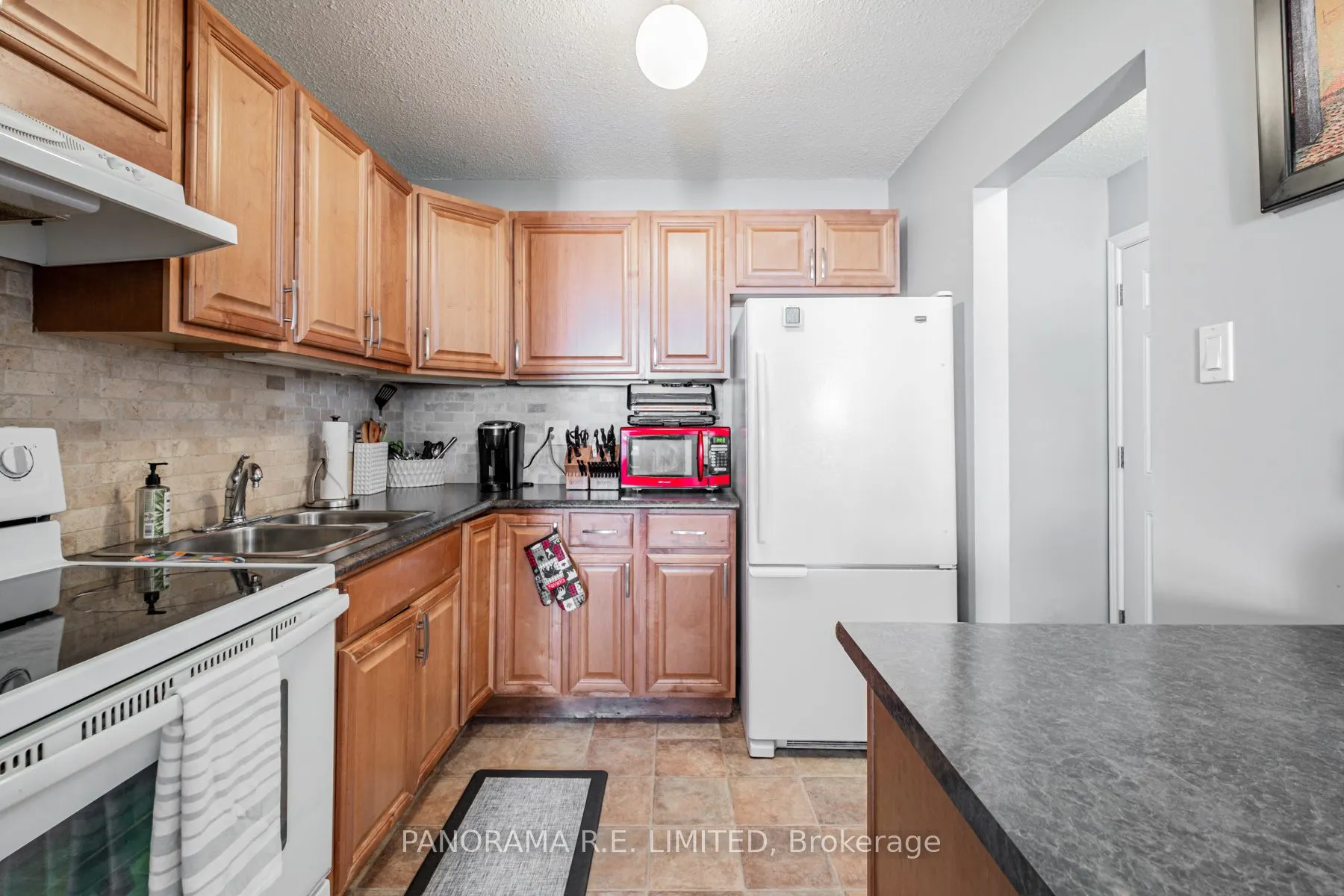 3814A Bloor Street W, #1