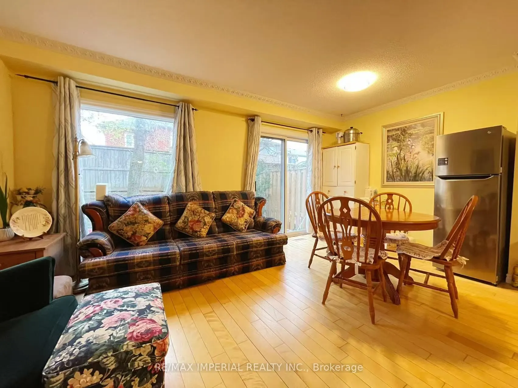 2955 Thomas Street, #53, Upper RM1