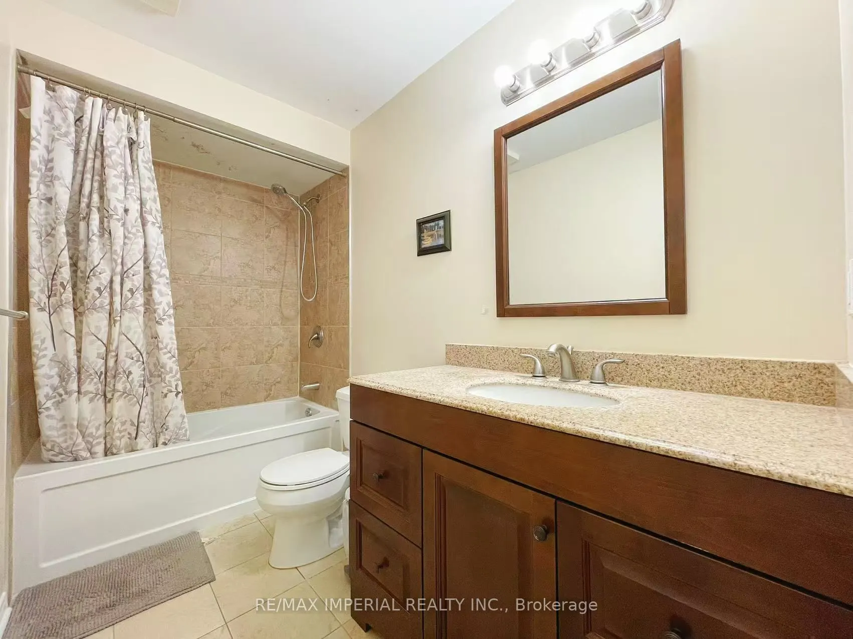 2955 Thomas Street, #53, Upper RM1