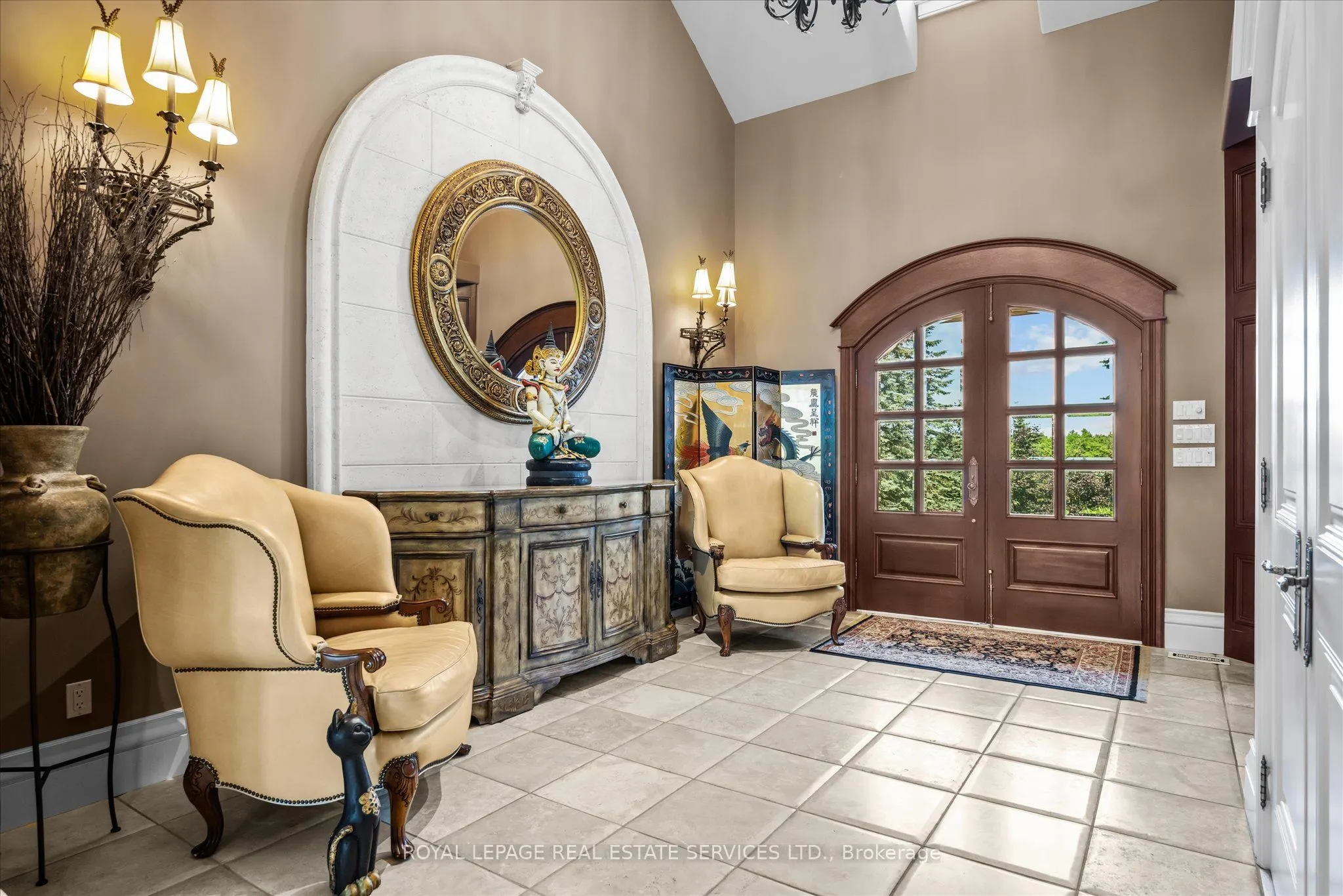 10090 Pineview Trail