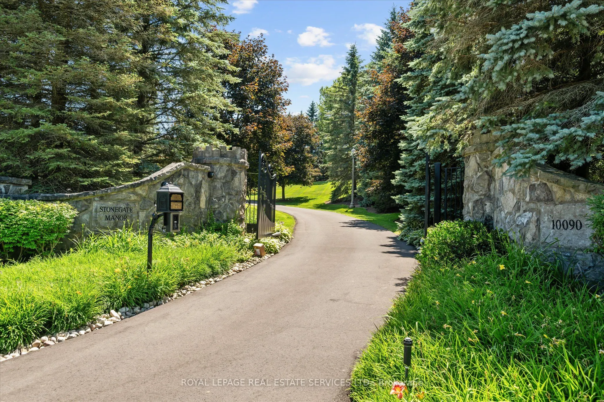 10090 Pineview Trail