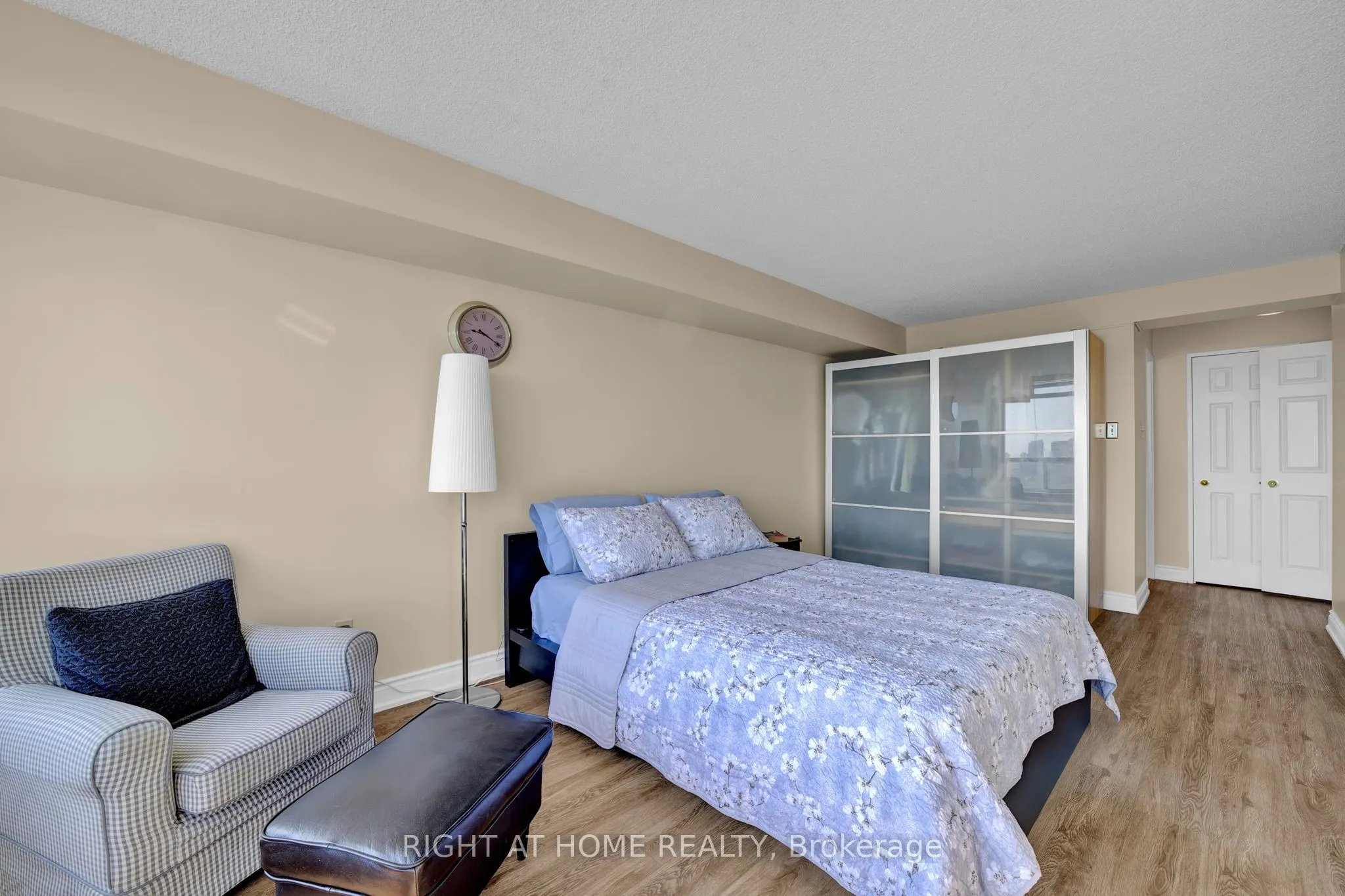 700 Constellation Drive, #1805