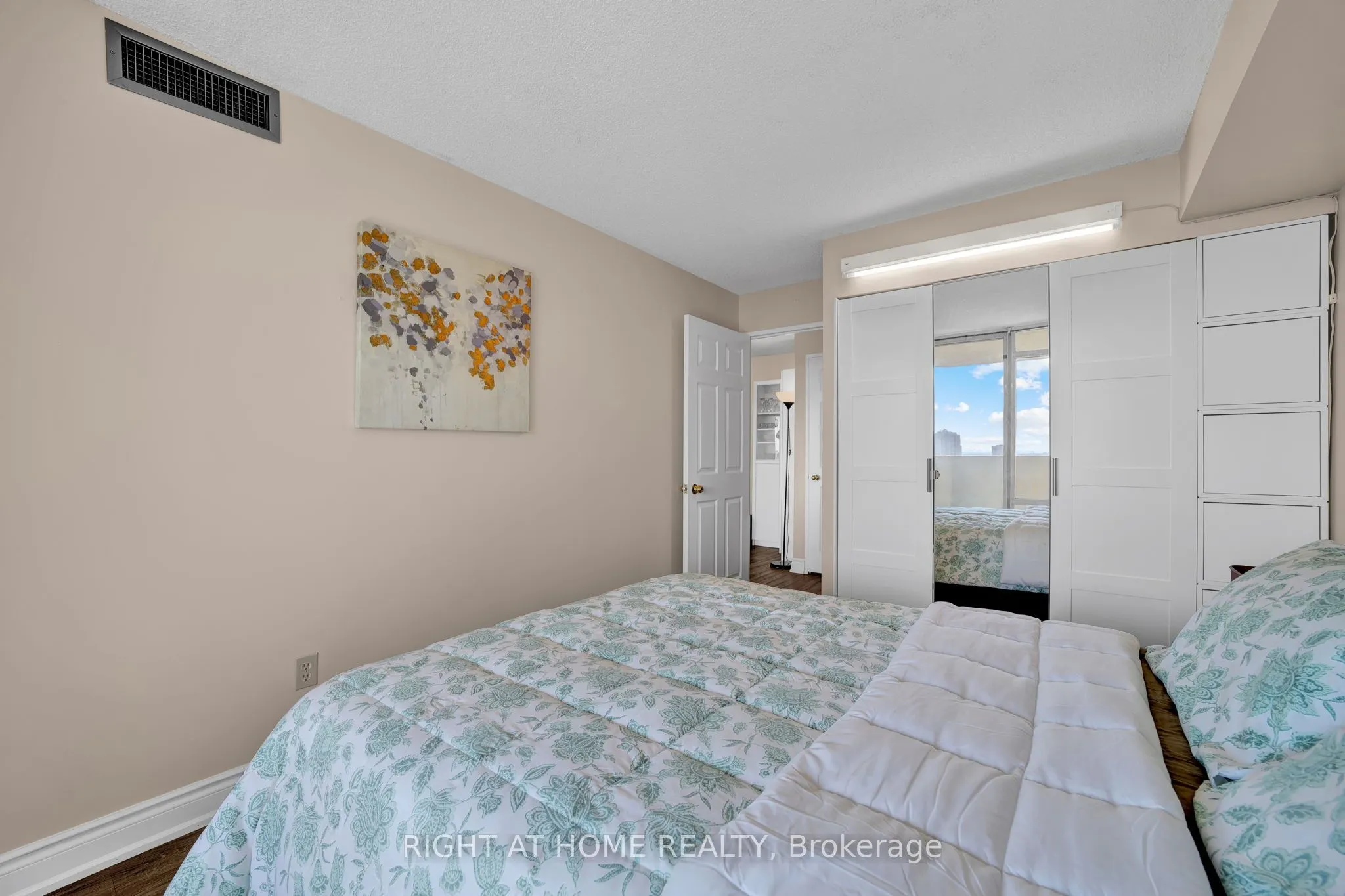 700 Constellation Drive, #1805