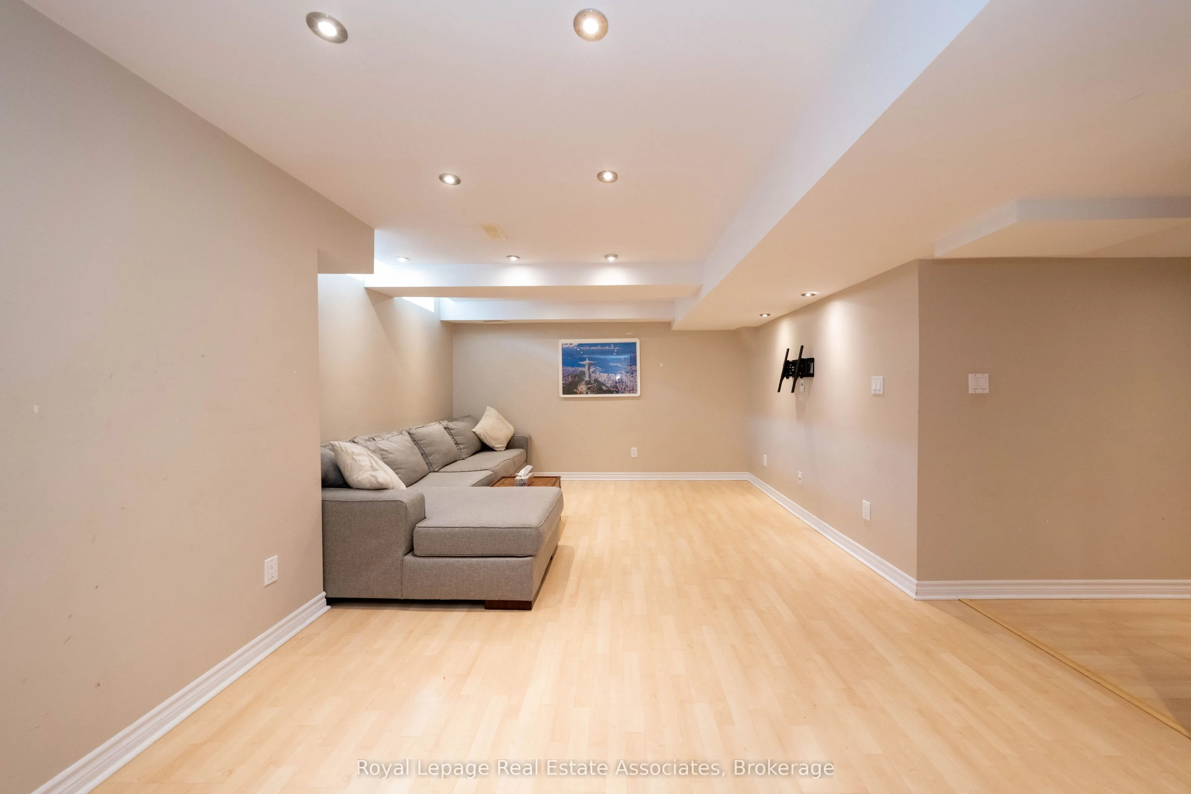 1274 Cartmer Way