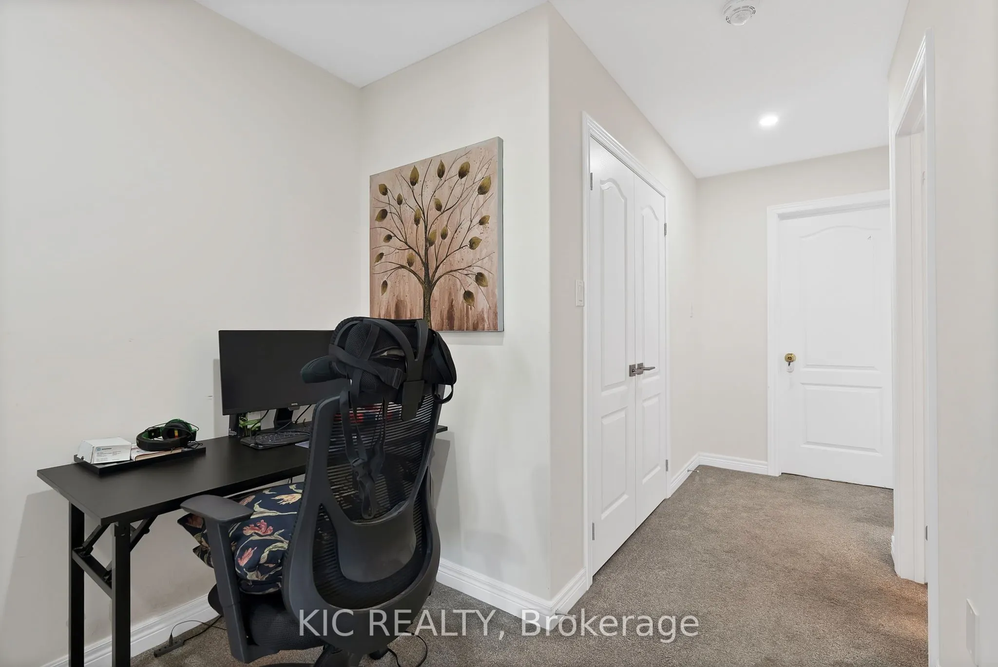 11 Winterton Court