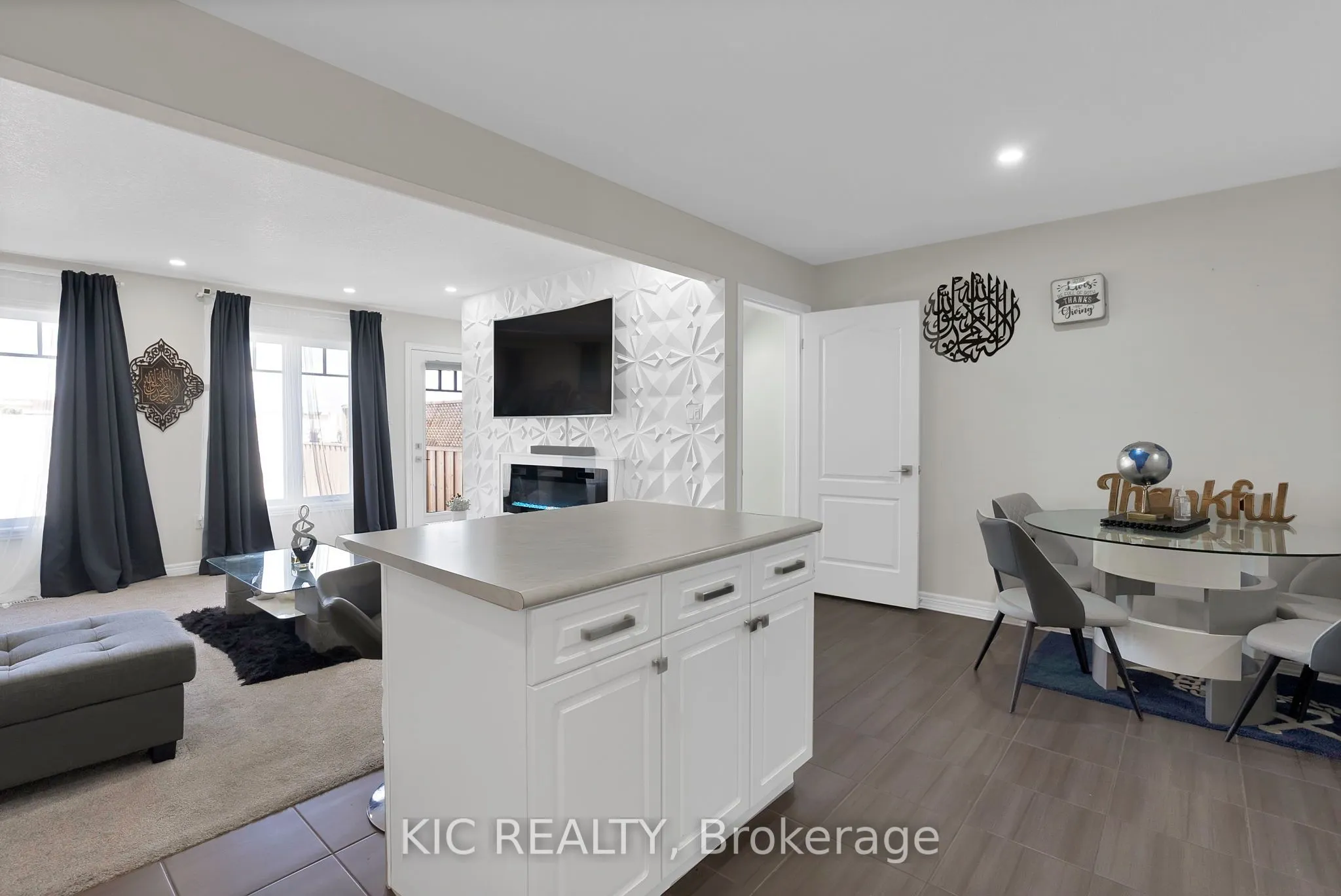 11 Winterton Court