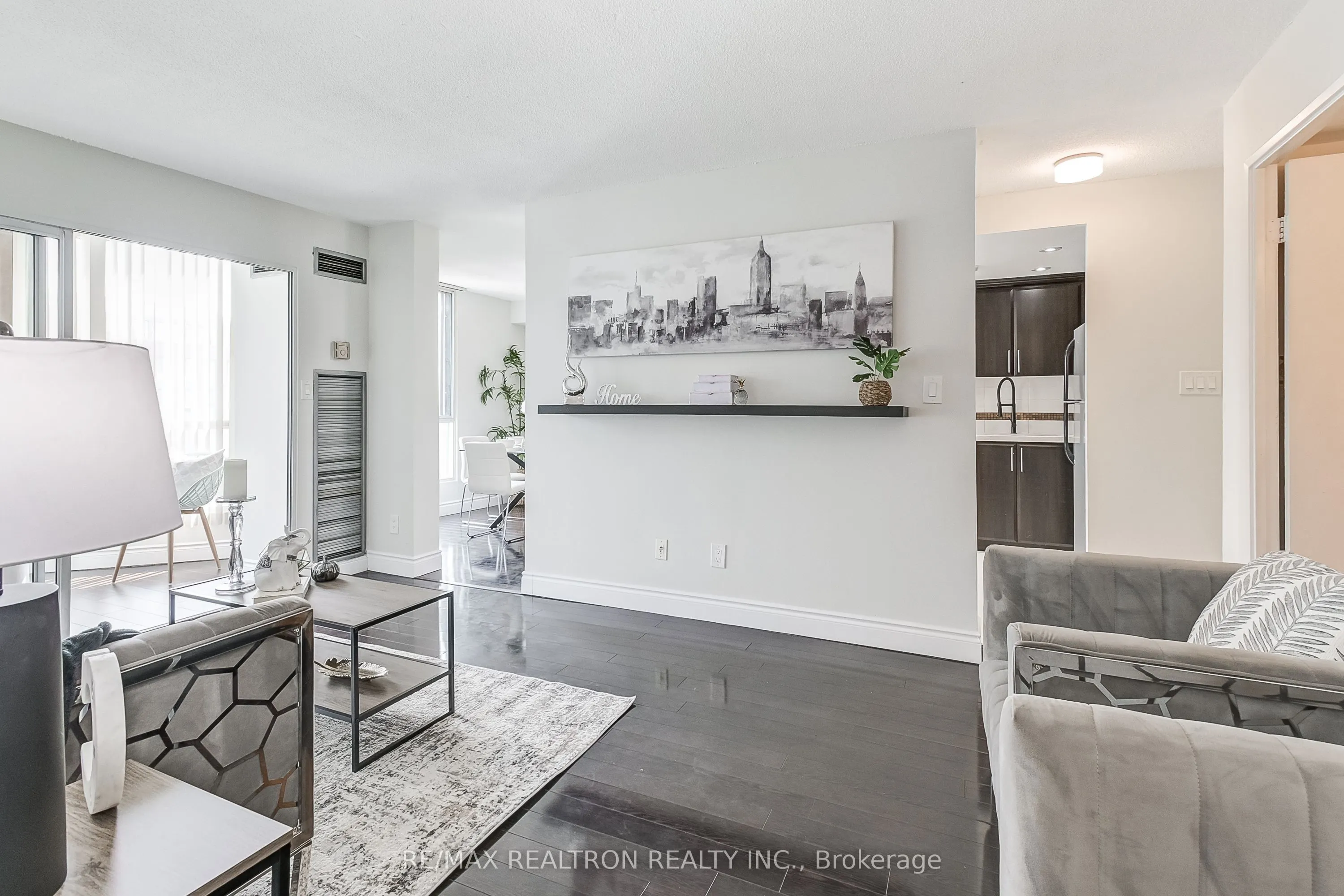 145 Hillcrest Avenue, #2211