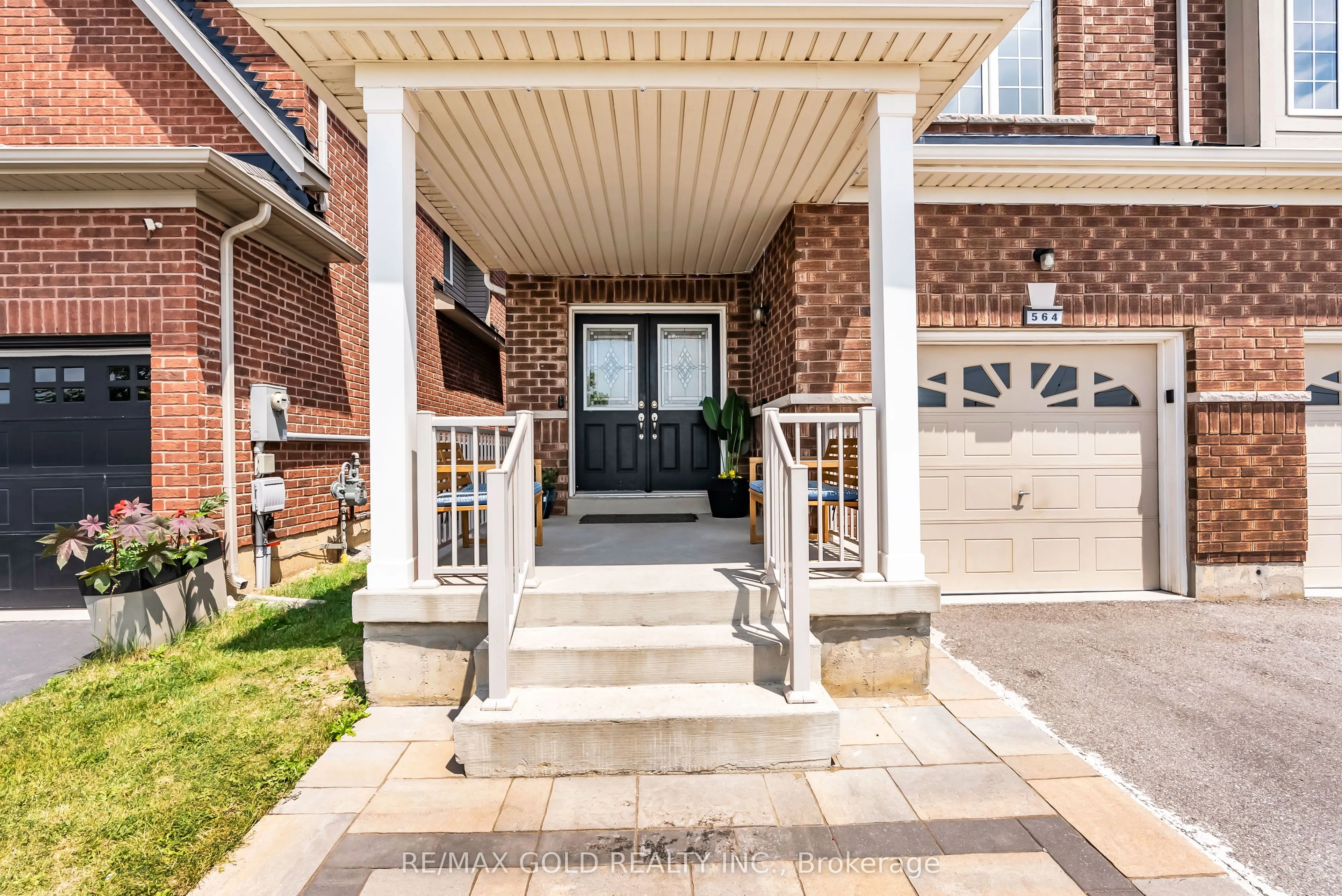 564 Bessborough Drive