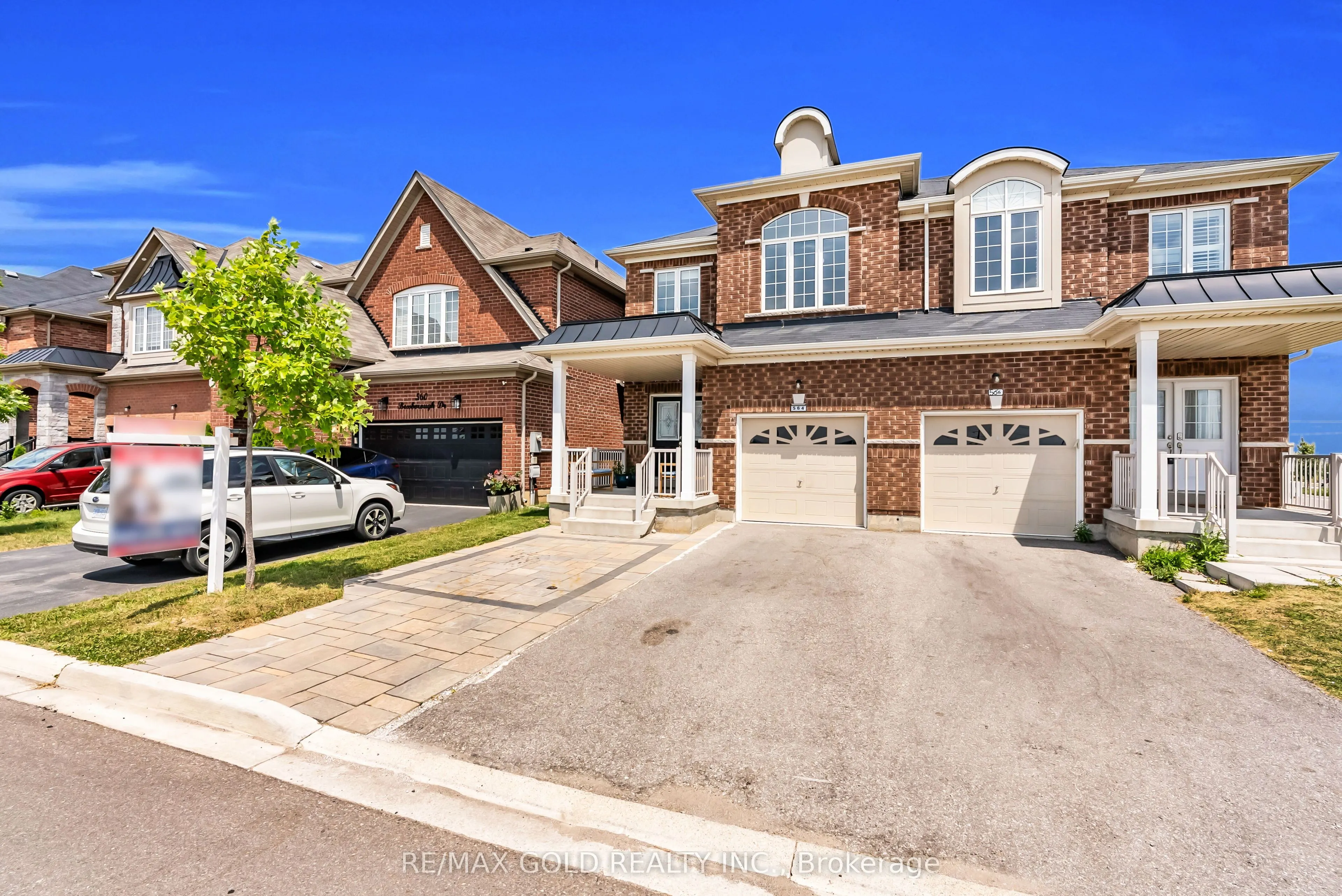 564 Bessborough Drive