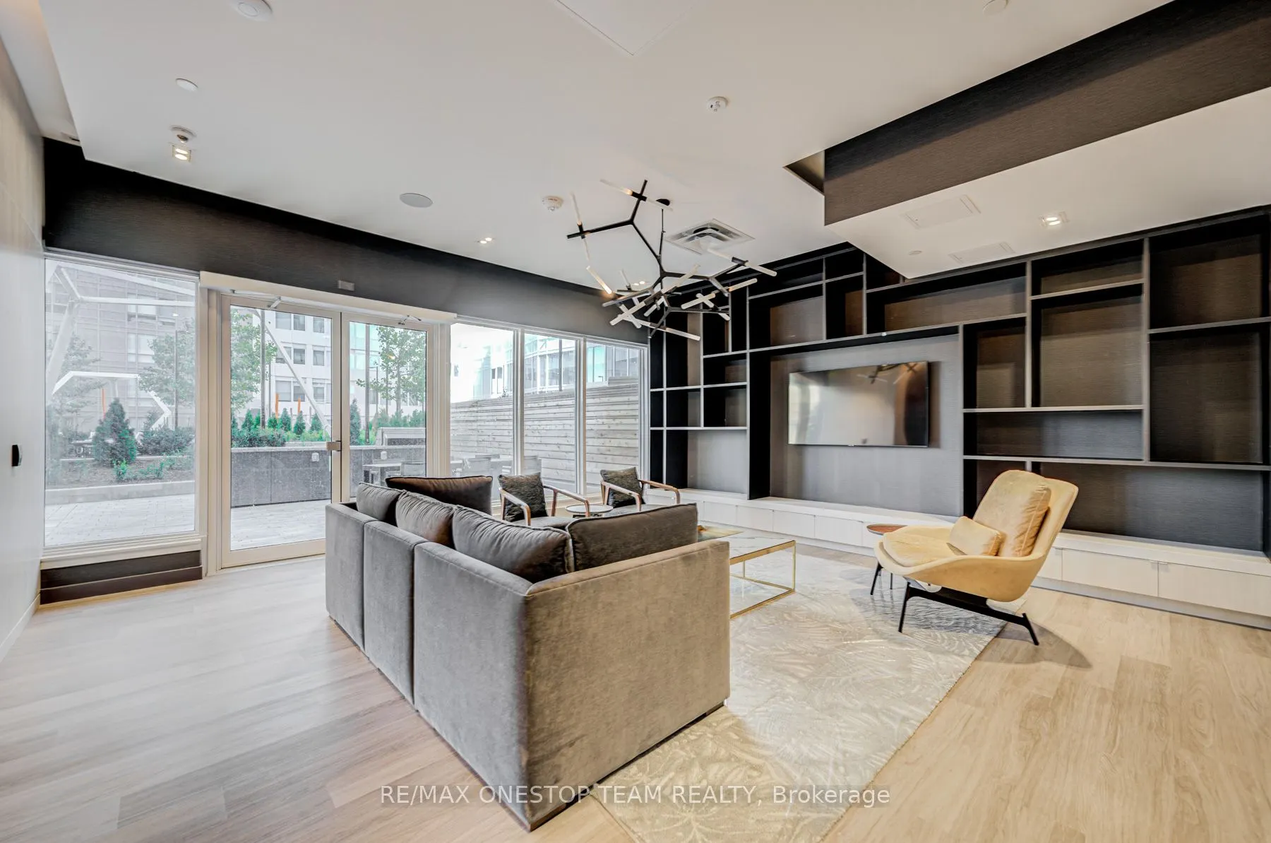 4065 Confederation Parkway, #1908
