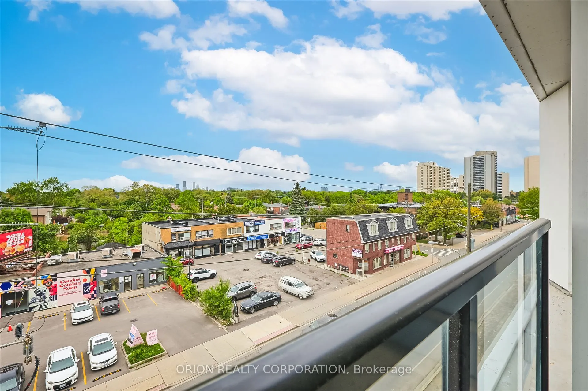 556 Marlee Avenue, #517