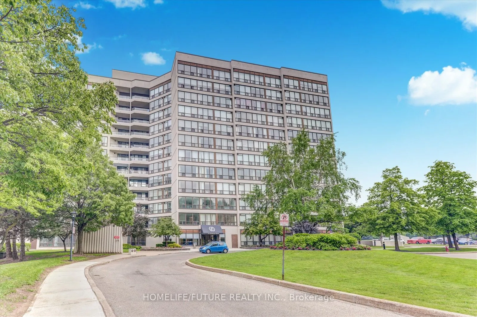 12 Laurelcrest Street, #1004