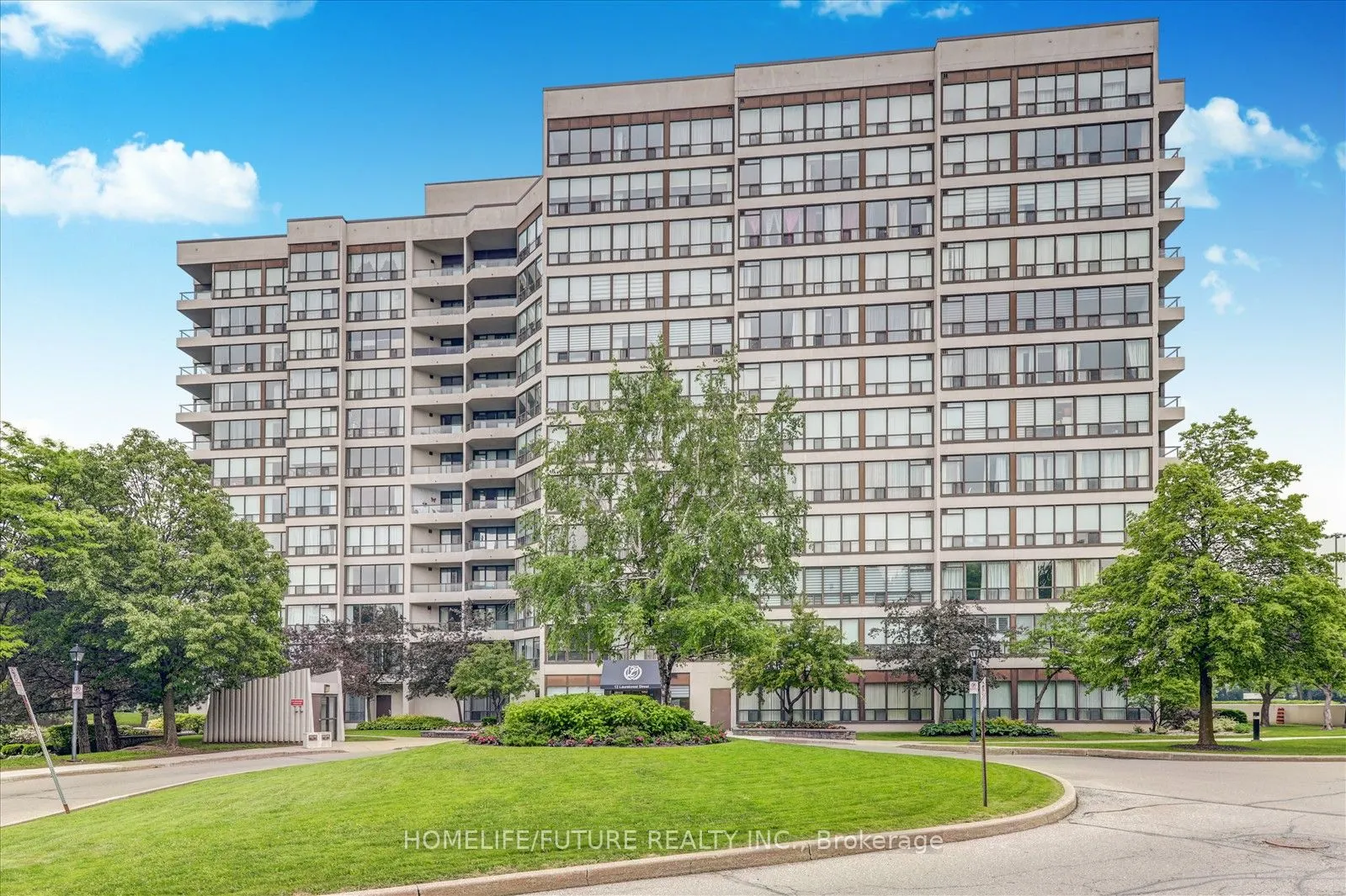 12 Laurelcrest Street, #1004