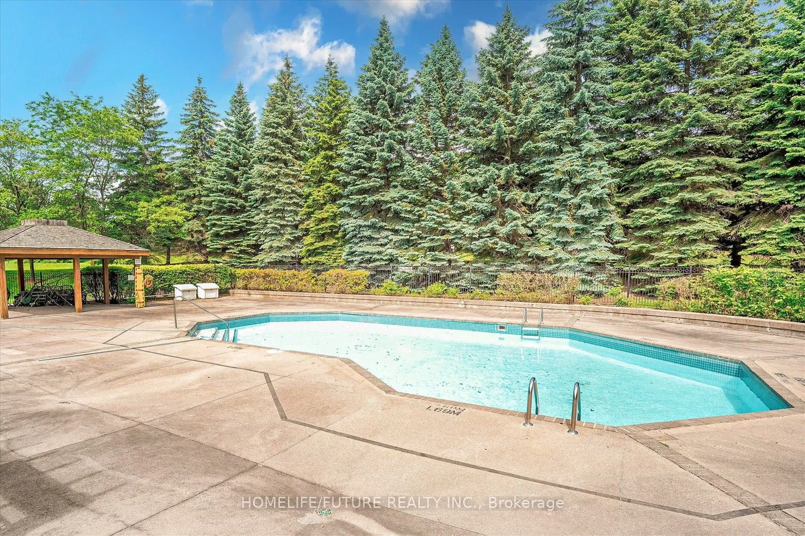 12 Laurelcrest Street, #1004