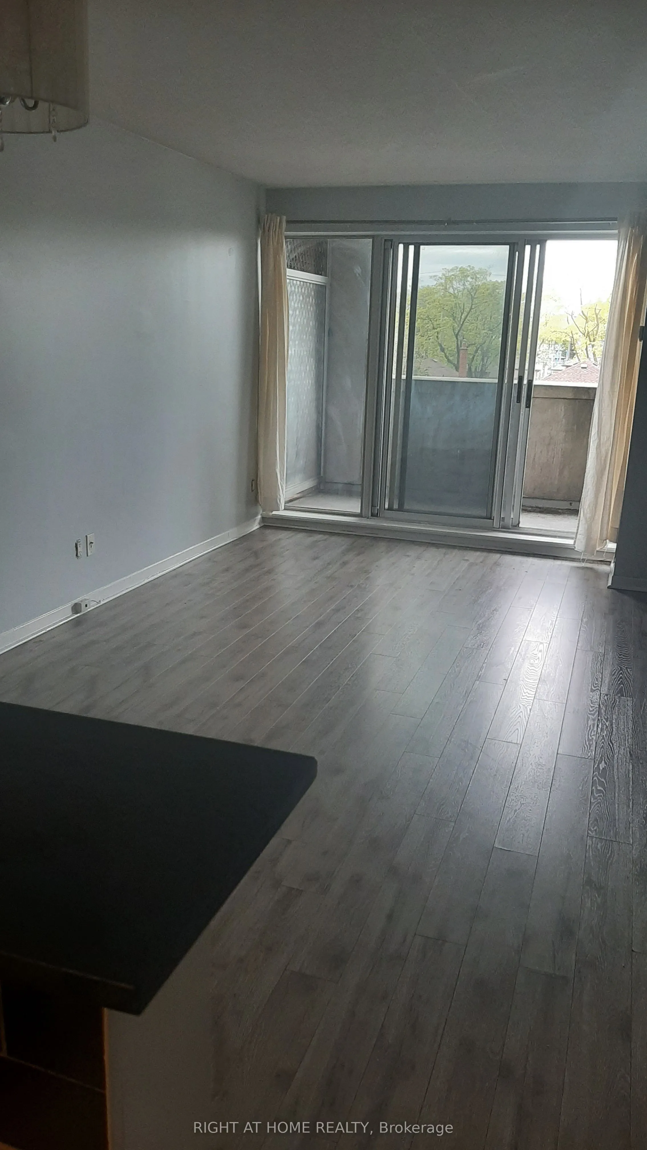 1040 The Queensway, #205