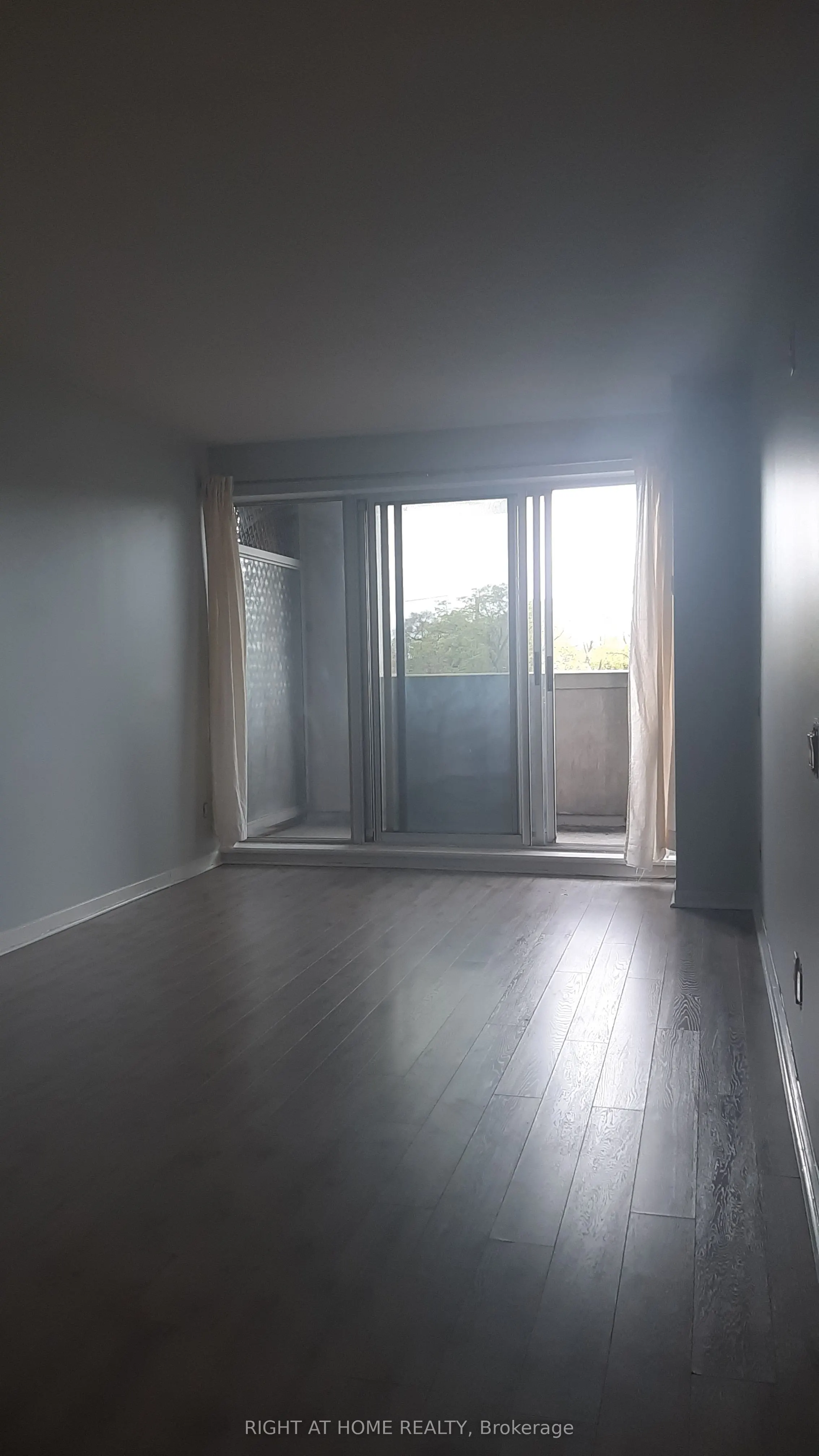 1040 The Queensway, #205