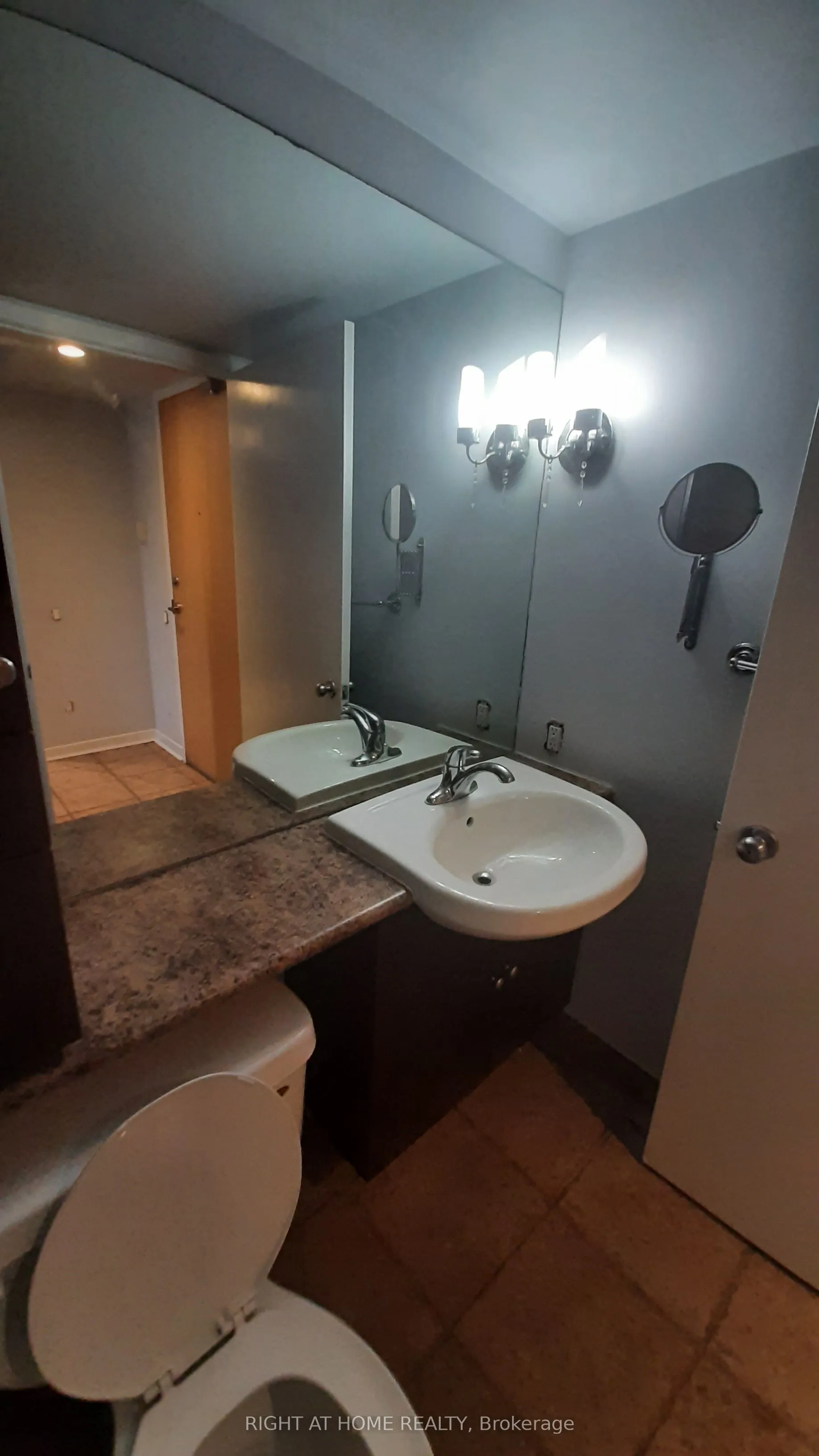 1040 The Queensway, #205