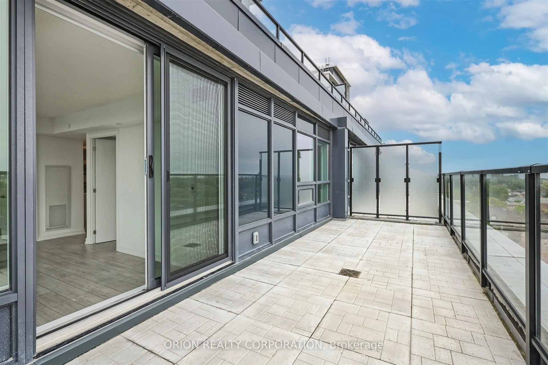 556 Marlee Avenue, #722