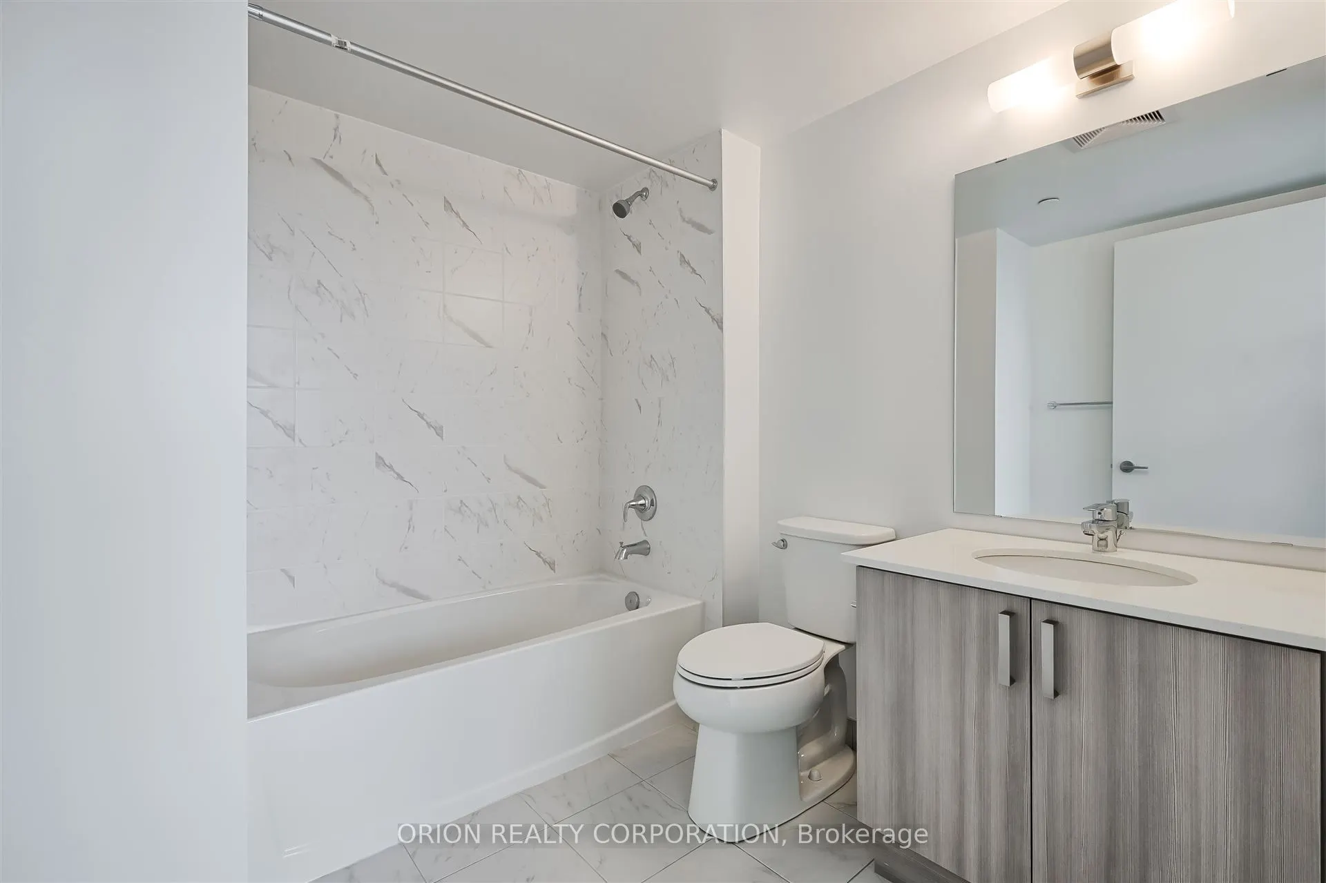 556 Marlee Avenue, #722