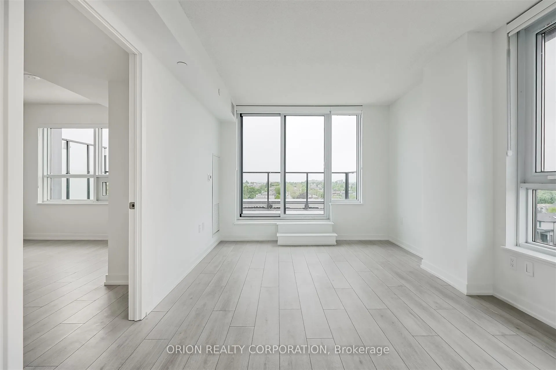 556 Marlee Avenue, #722