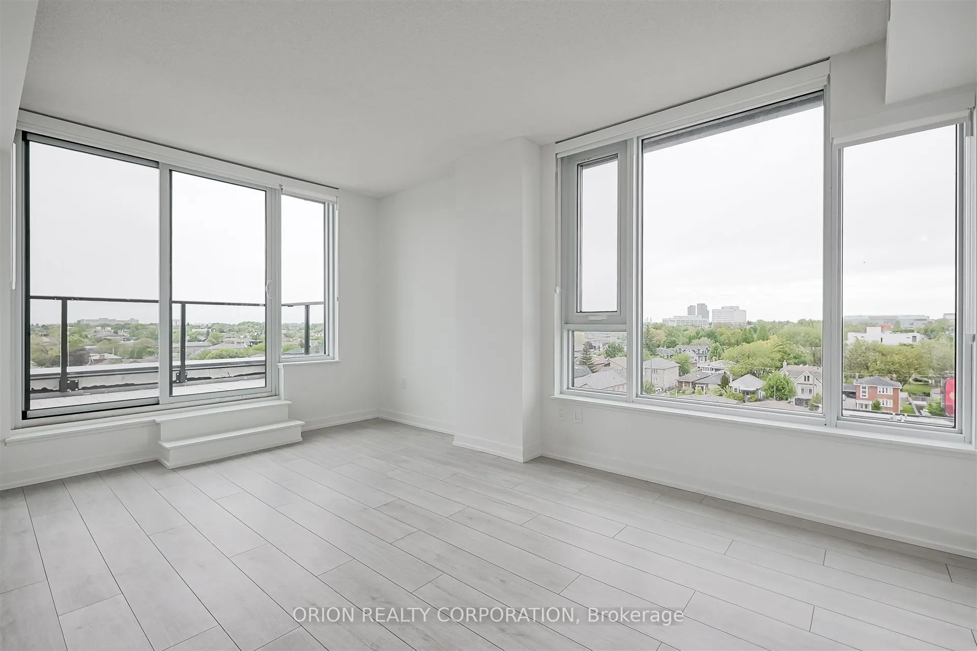556 Marlee Avenue, #722