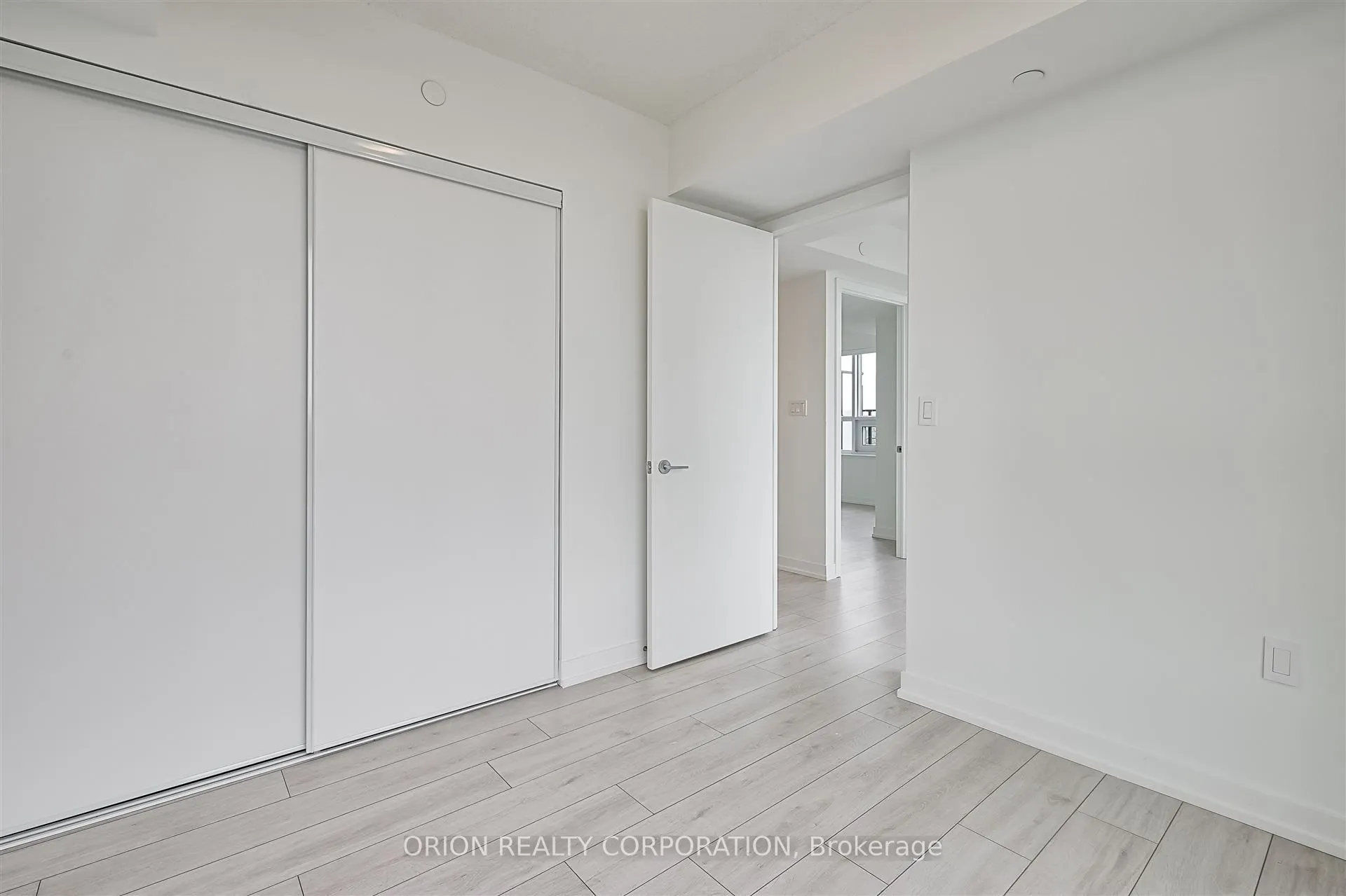 556 Marlee Avenue, #722