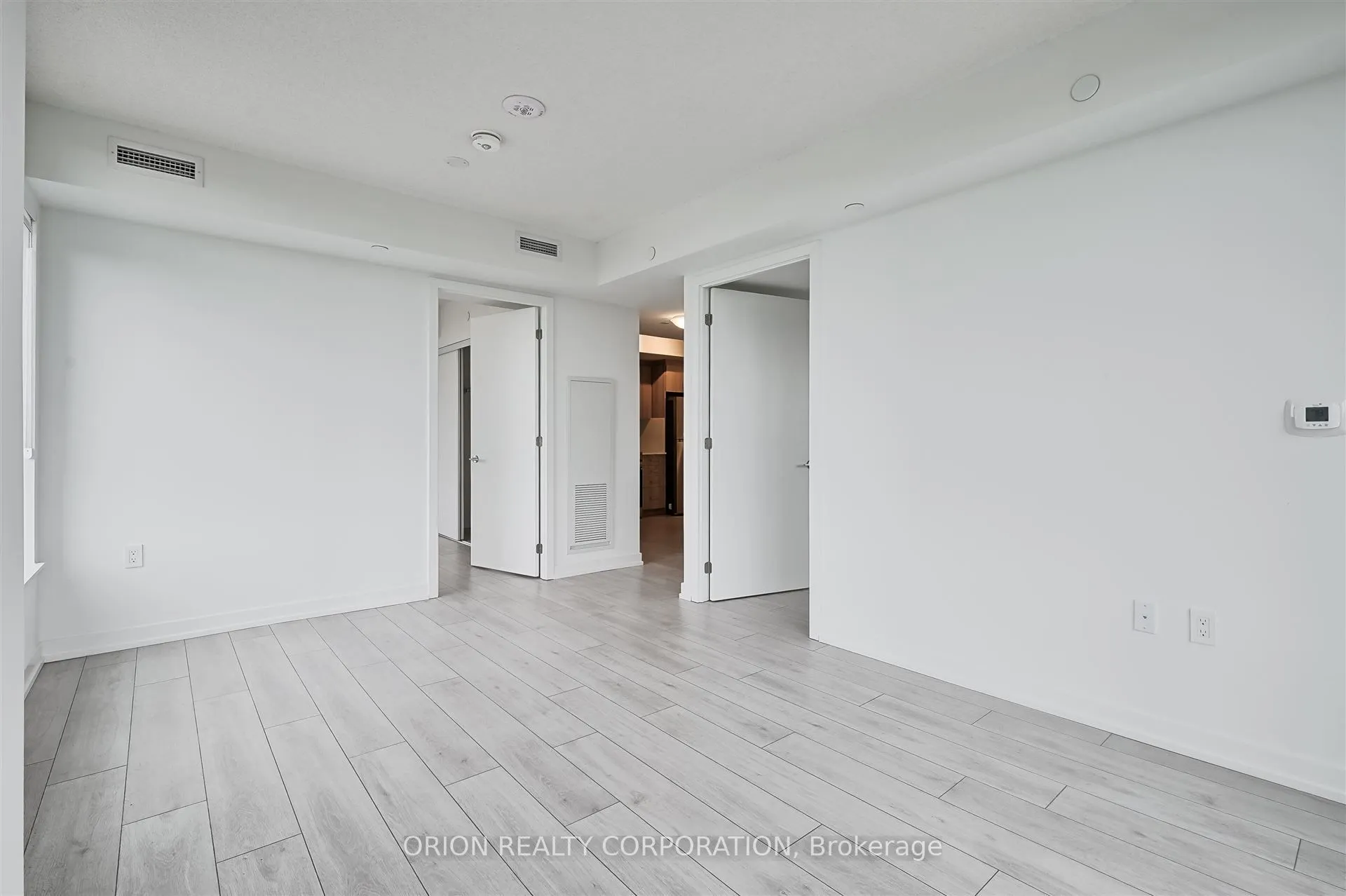 556 Marlee Avenue, #722