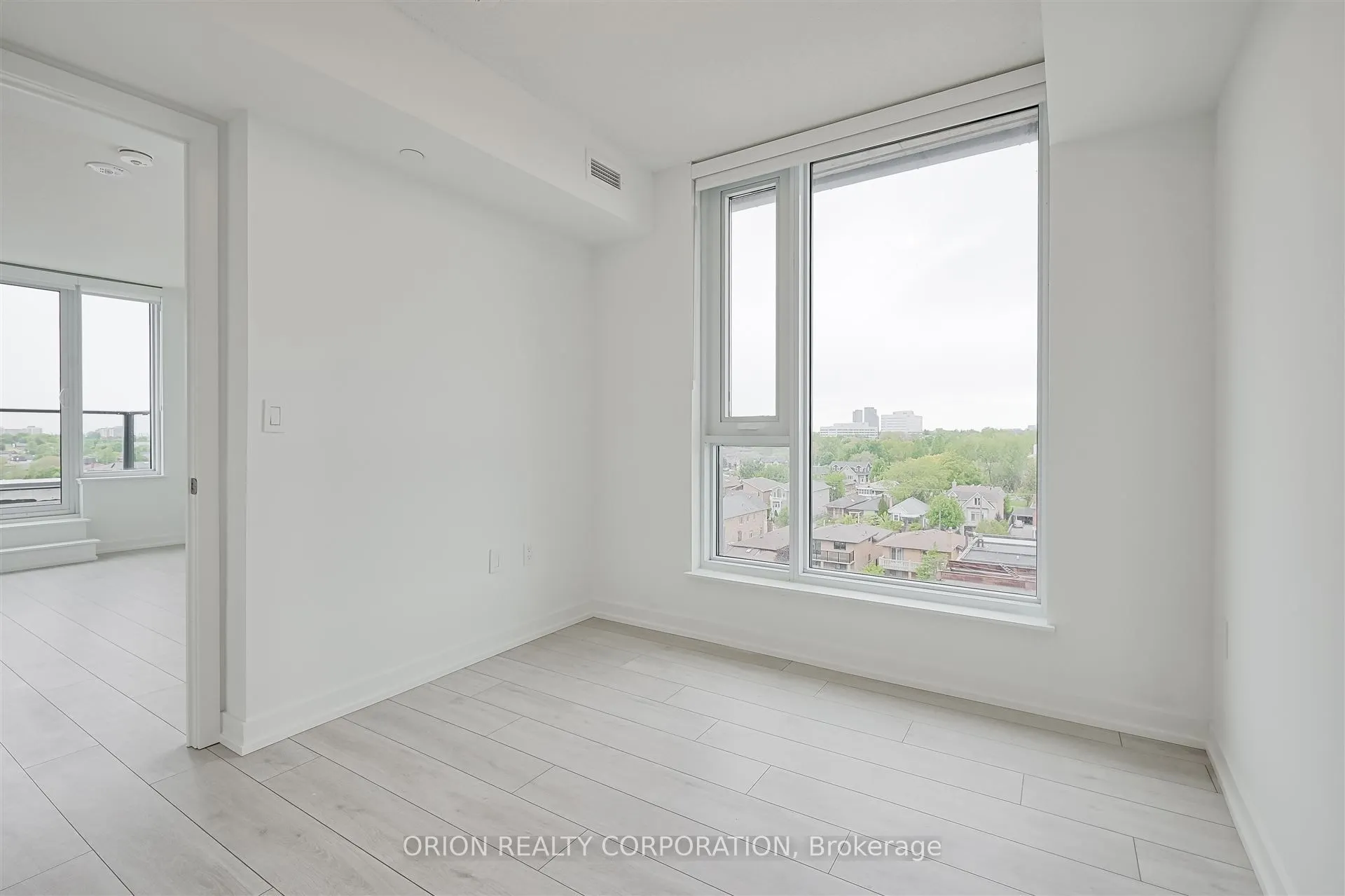556 Marlee Avenue, #722