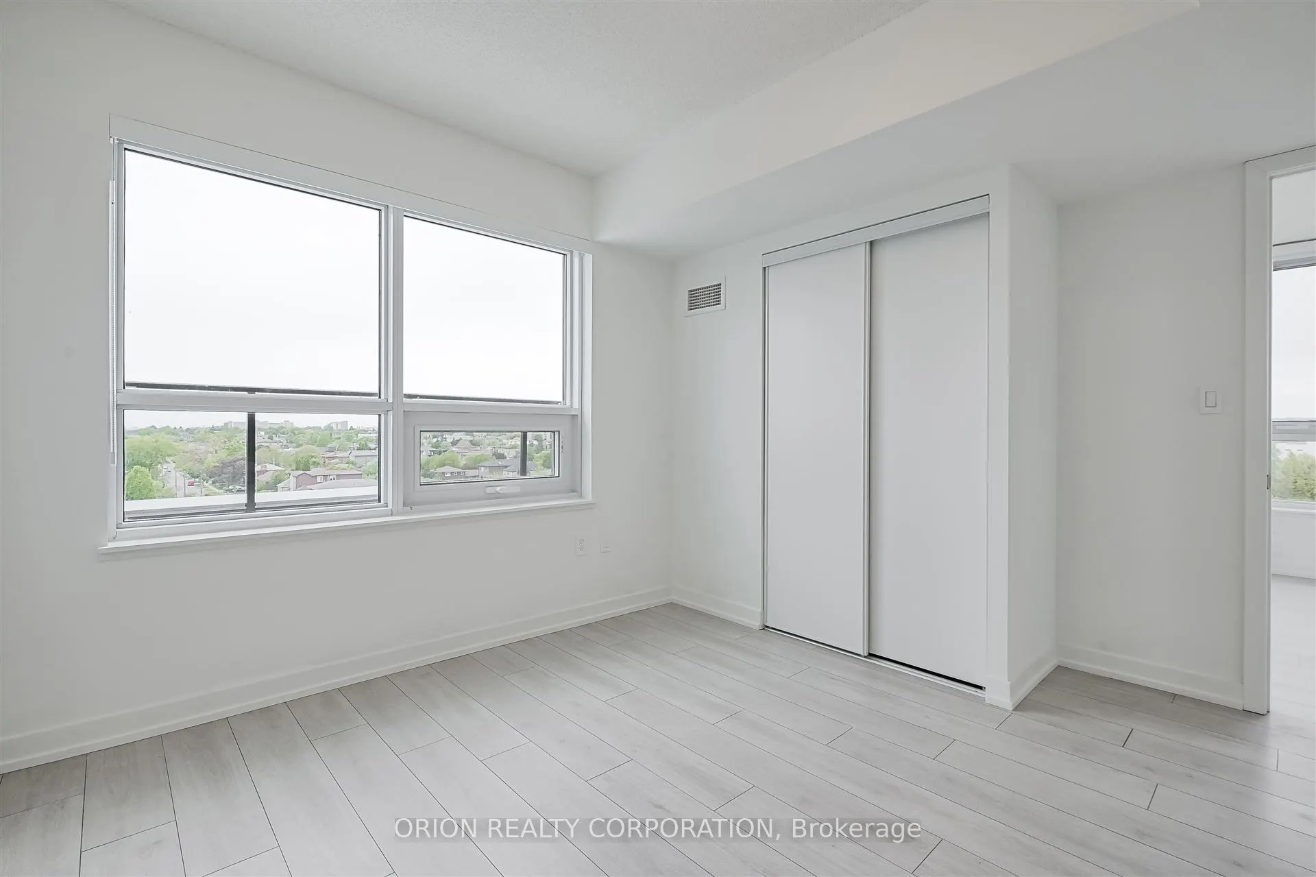 556 Marlee Avenue, #722