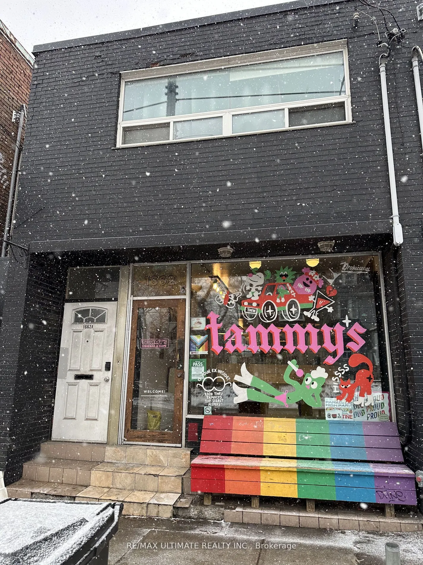 1662 Queen Street W