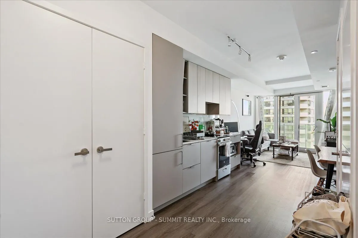 3883 Quartz Road, #1005