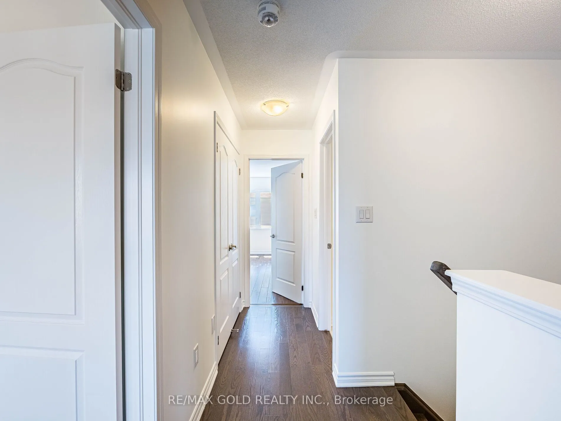 104 Thornbush Boulevard