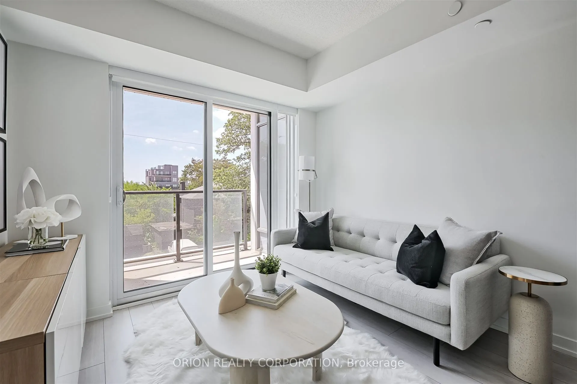 556 Marlee Avenue, #311