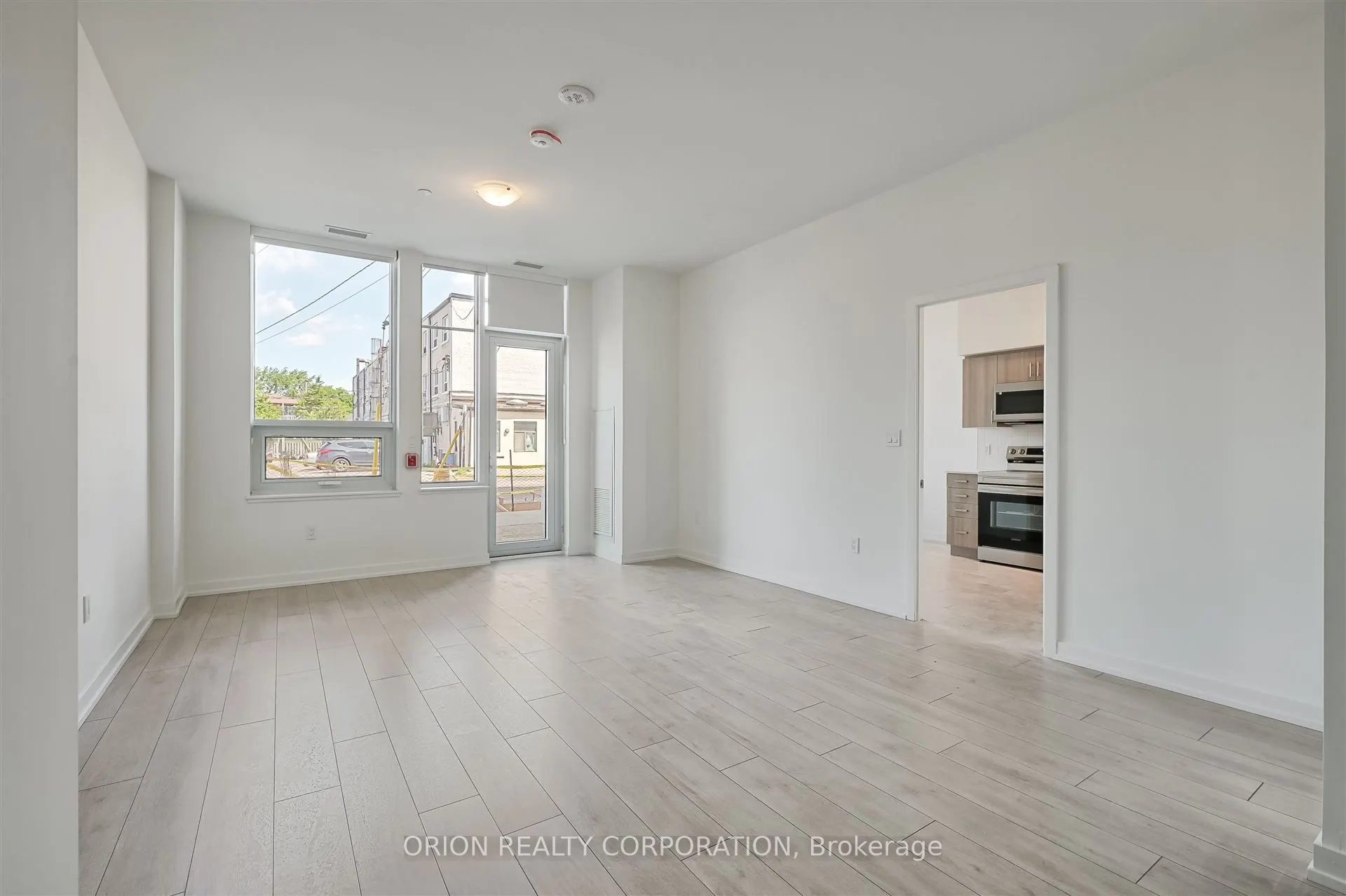556 Marlee Avenue, #110
