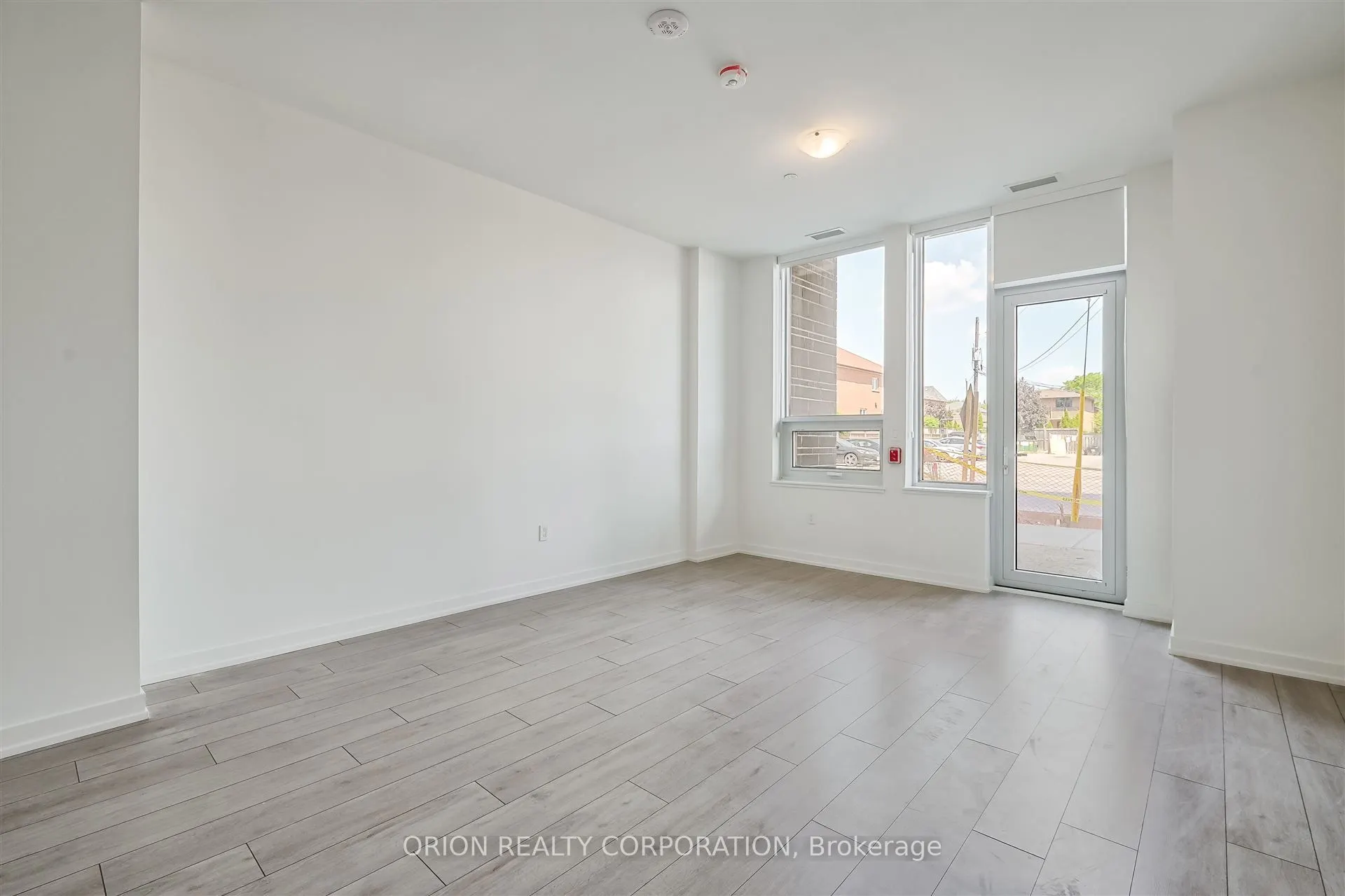 556 Marlee Avenue, #110
