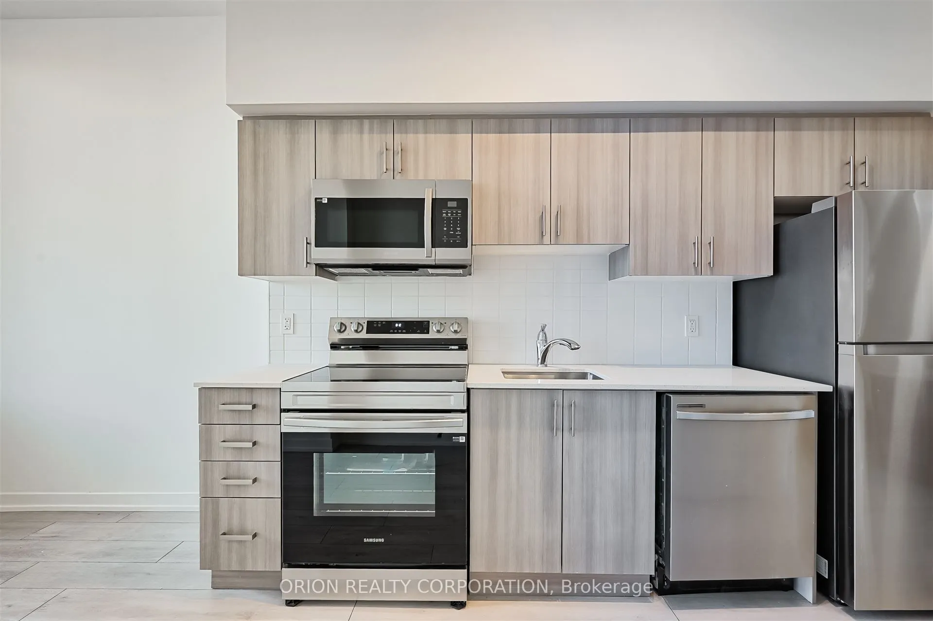 556 Marlee Avenue, #110