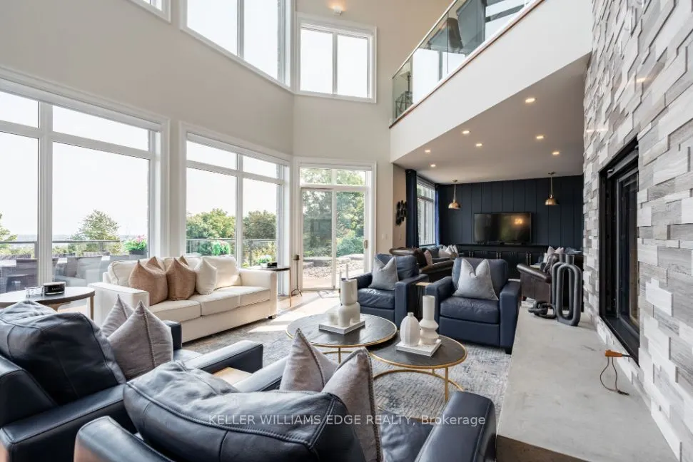 5500 Steeles Avenue W